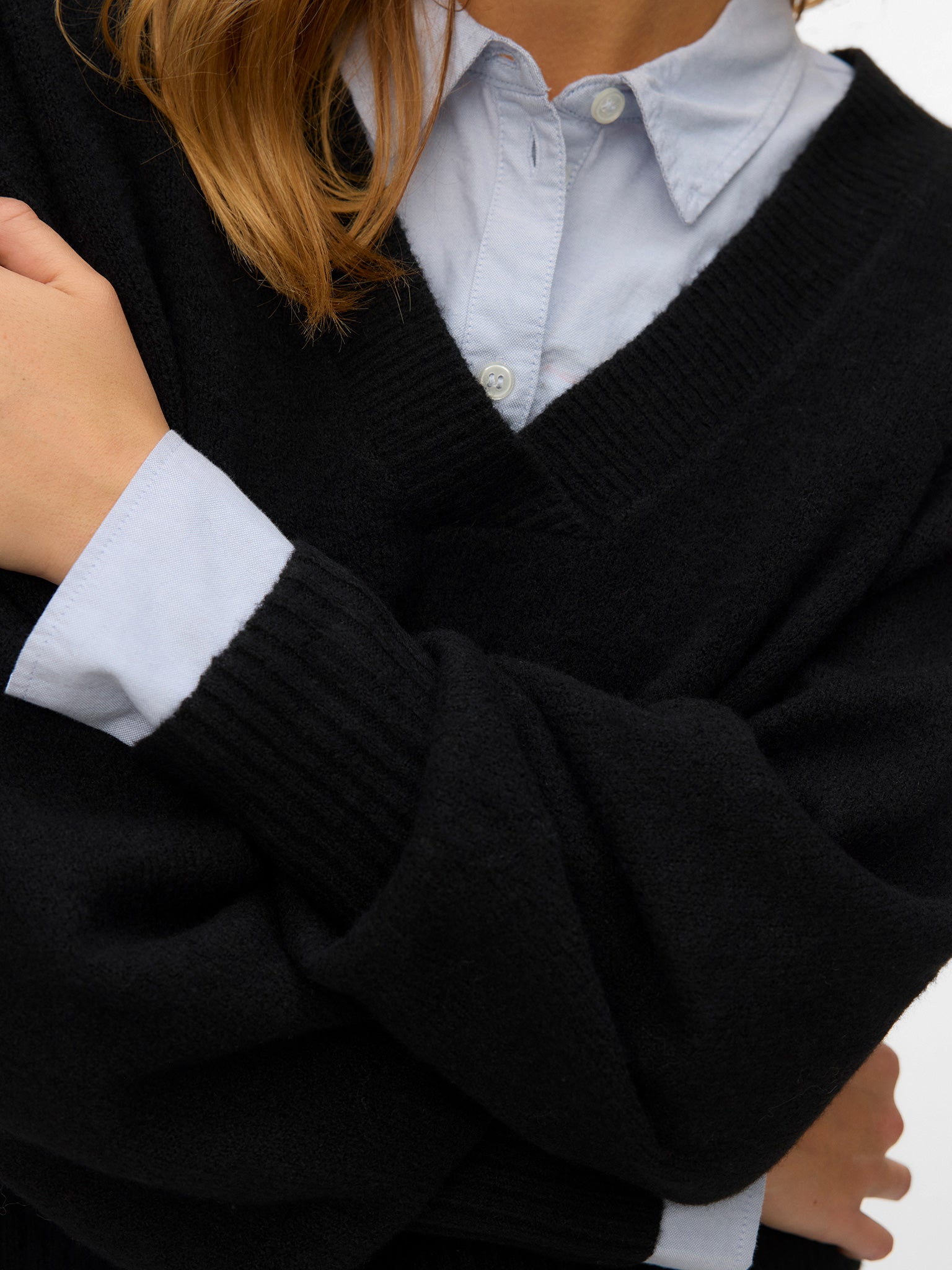 Γυναικεία μπλούζα πλεκτή VMBOOM LS V-NECK PULLOVER NOOS 10331761 | 10331761