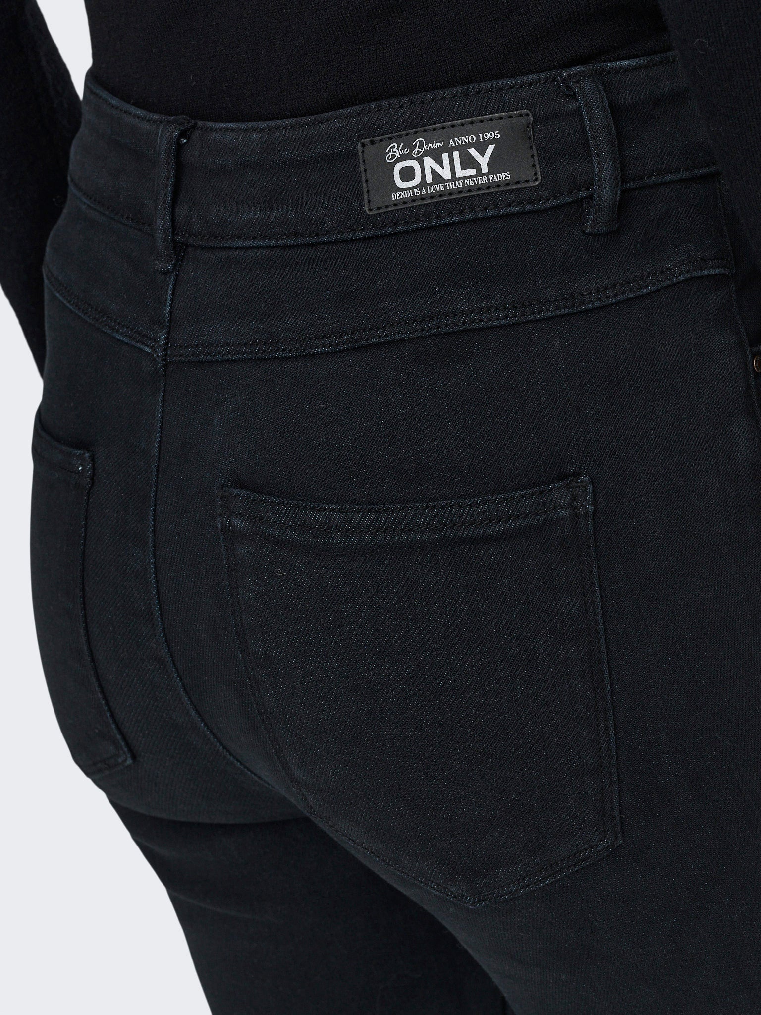 Γυναικείο παντελόνι τζιν ONLMILA HW FLARED DNM BF 15336363 | 15336363