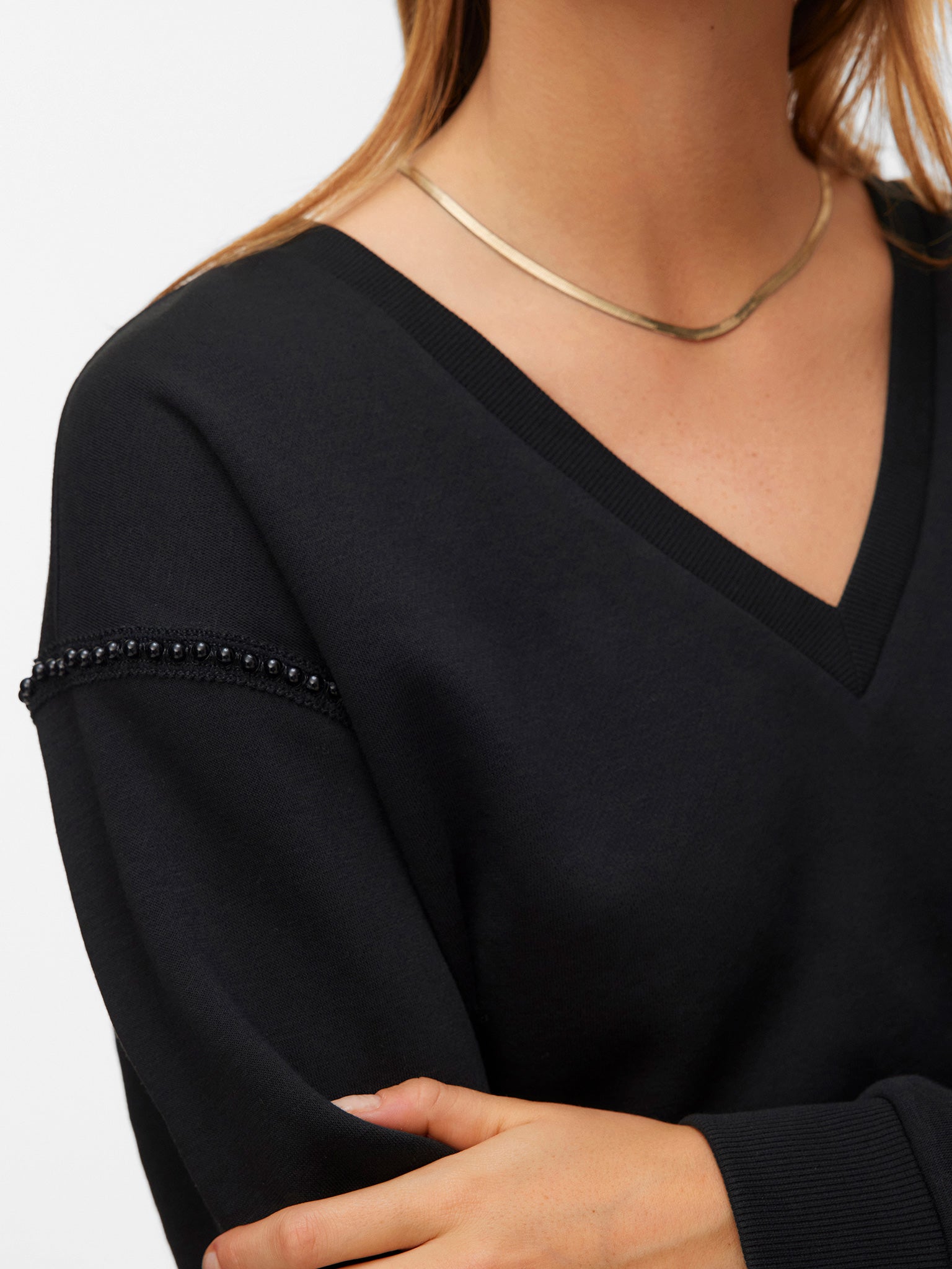 Γυναικεία μπλούζα VMDAISY PEARL V-NECK SWEAT JRS 10338099 | 10338099