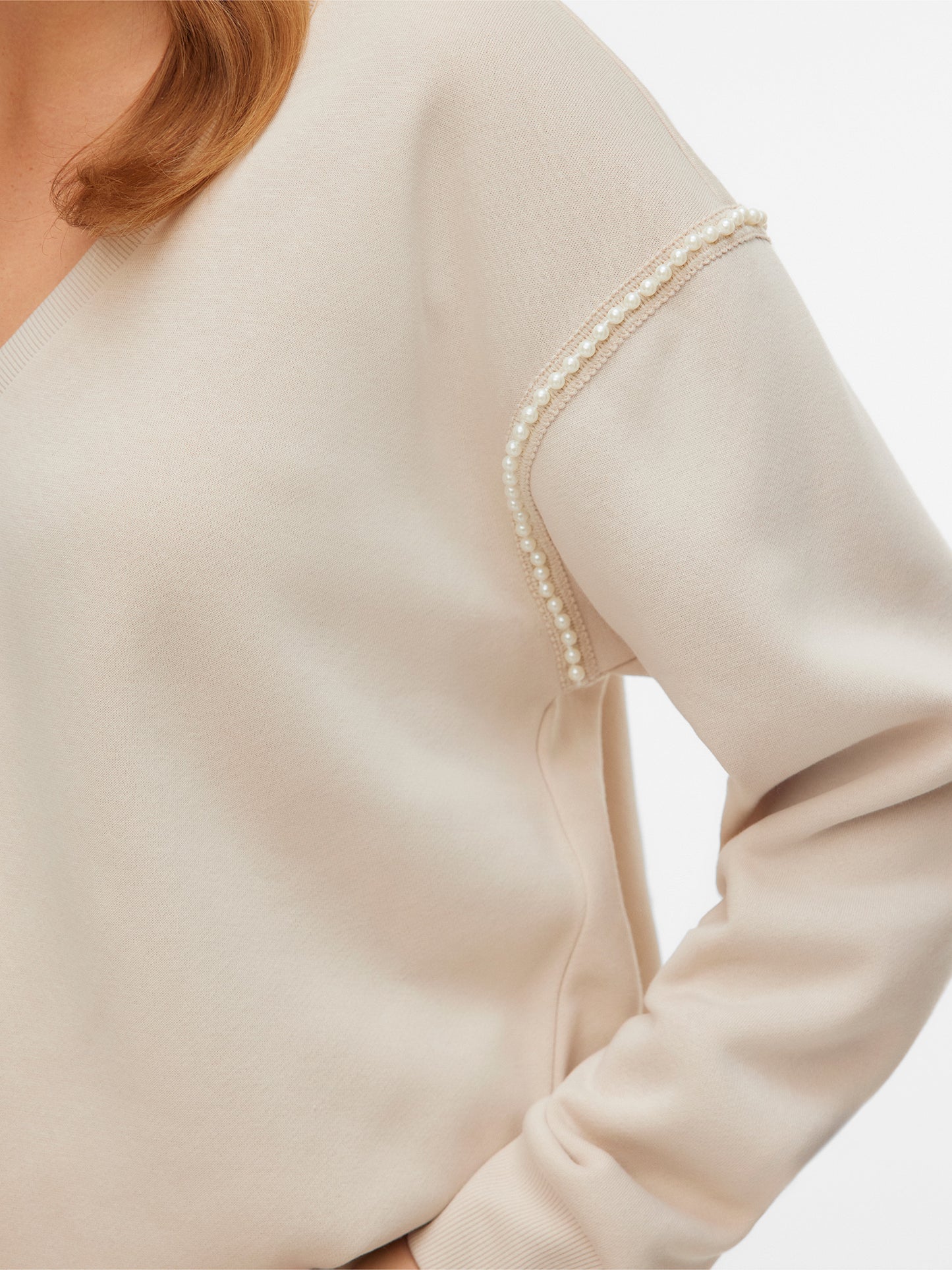 Γυναικεία μπλούζα VMDAISY PEARL V-NECK SWEAT JRS 10338099 | 10338099