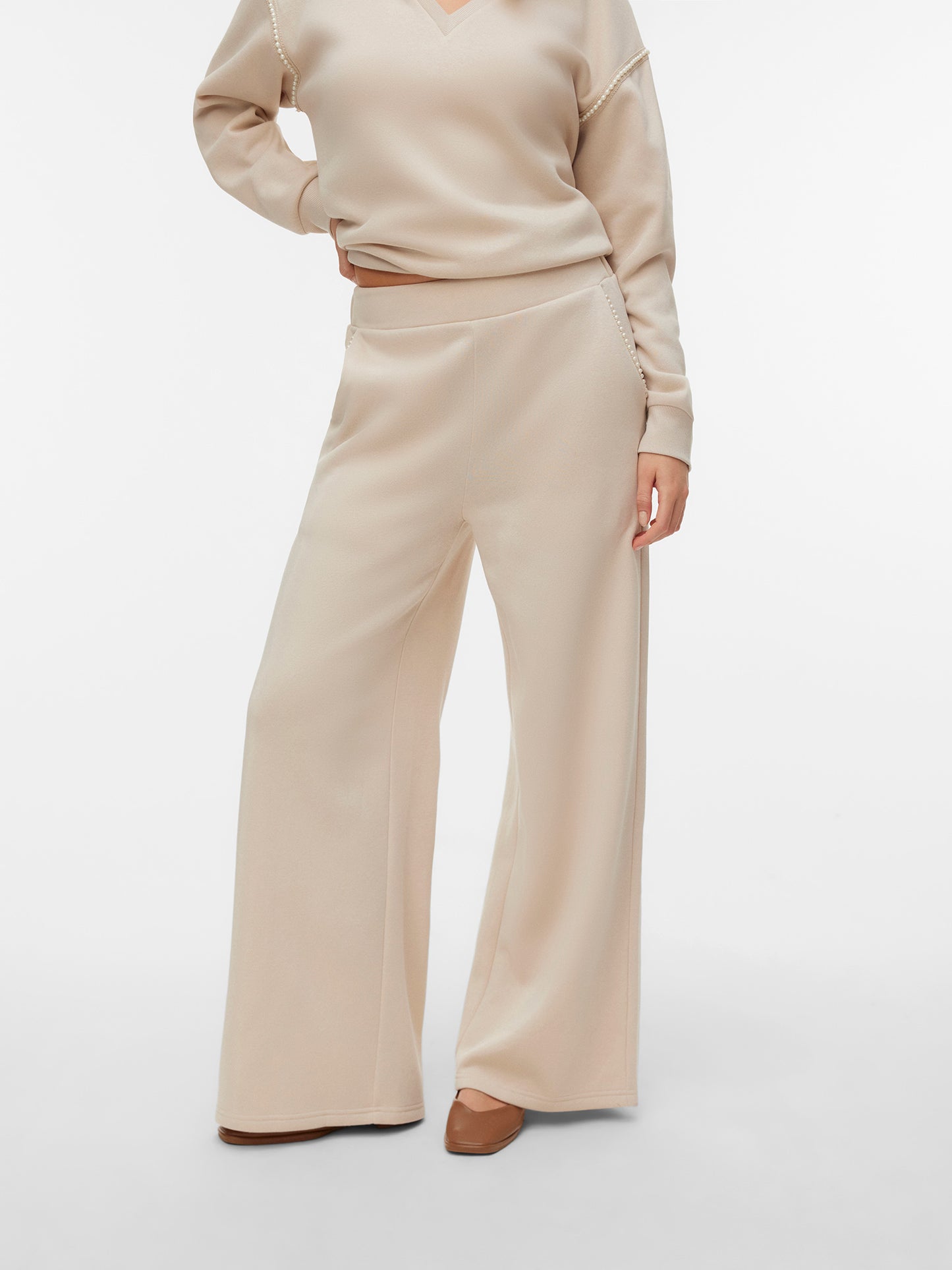 Γυναικείο παντελόνι με πέρλες VMDAISY PEARL SWEAT HW WIDE PANT 10338102 | 10338102
