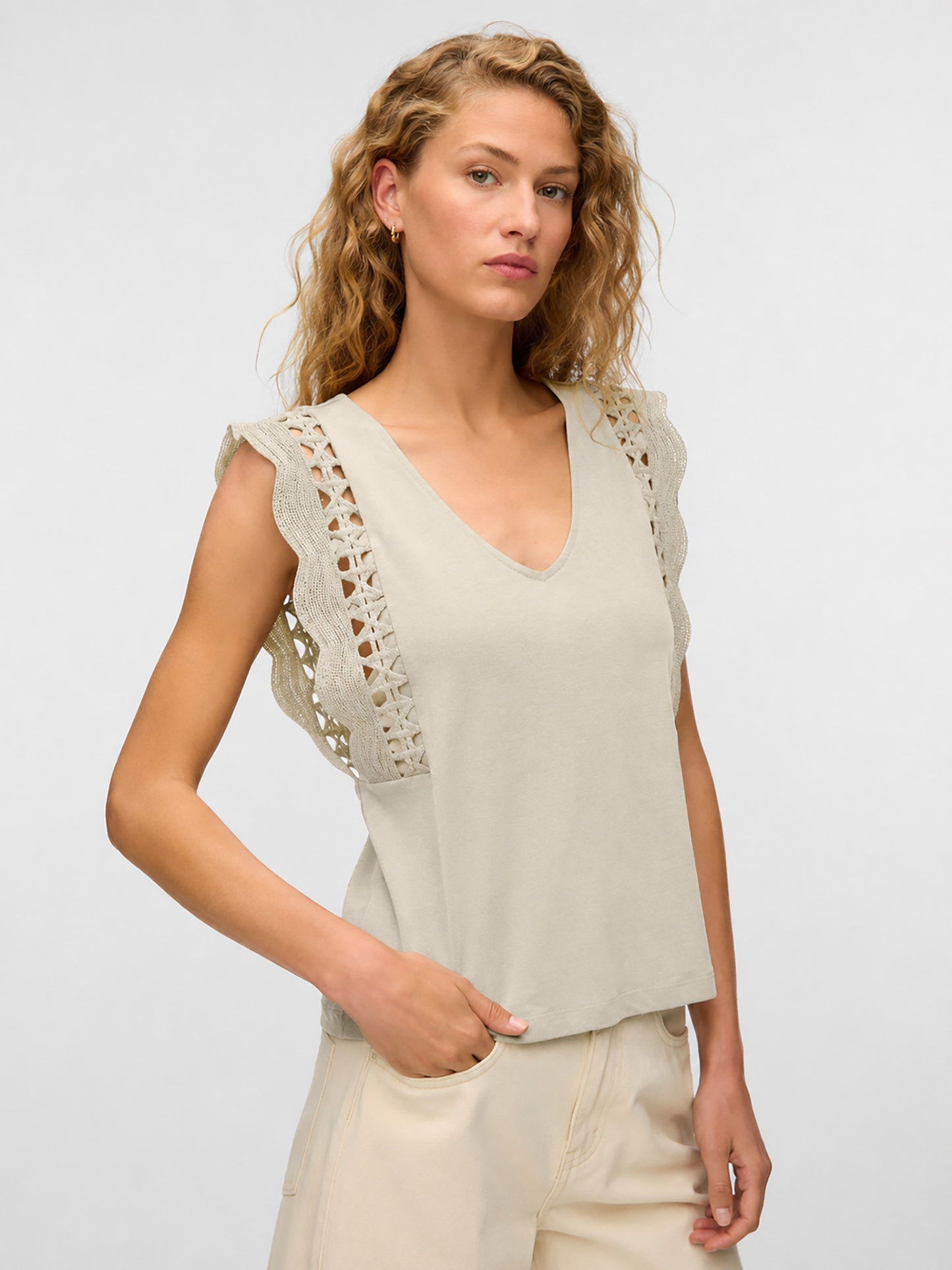 Γυναικεία μπλούζα VMGABBY SL V-NECK TOP JRS 10339862 | 10339862