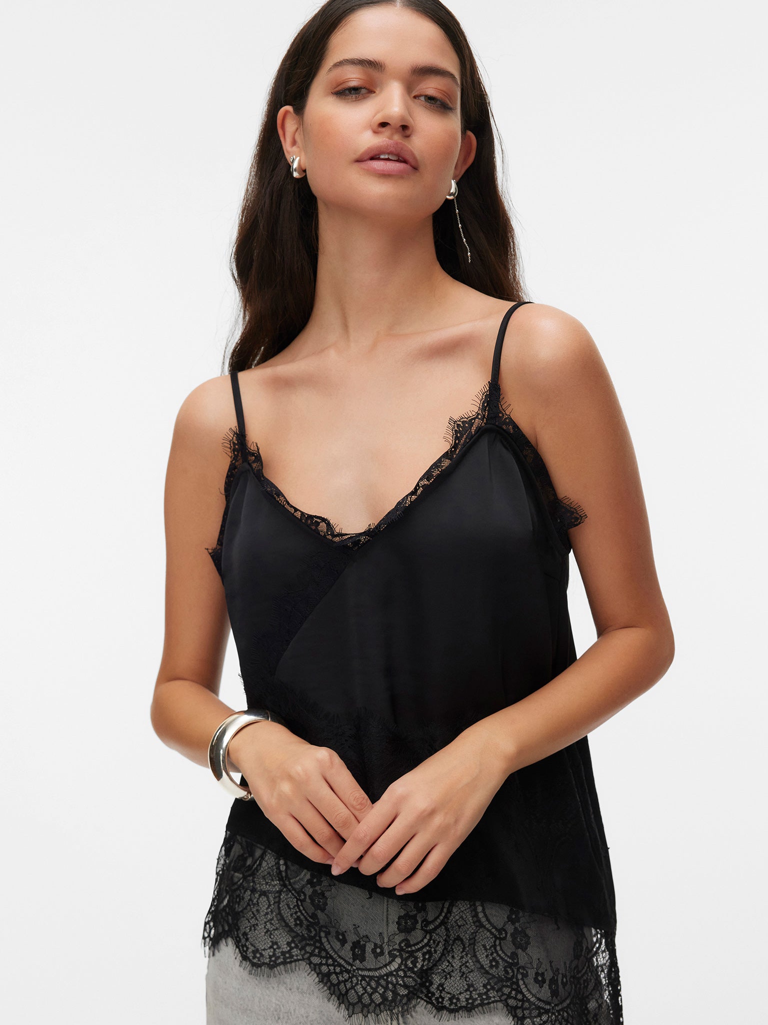 Γυναικείο top δαντέλα VMJULIA SINGLET LACE ASSYMETRIC TOP EXP 10351741 | 10351741