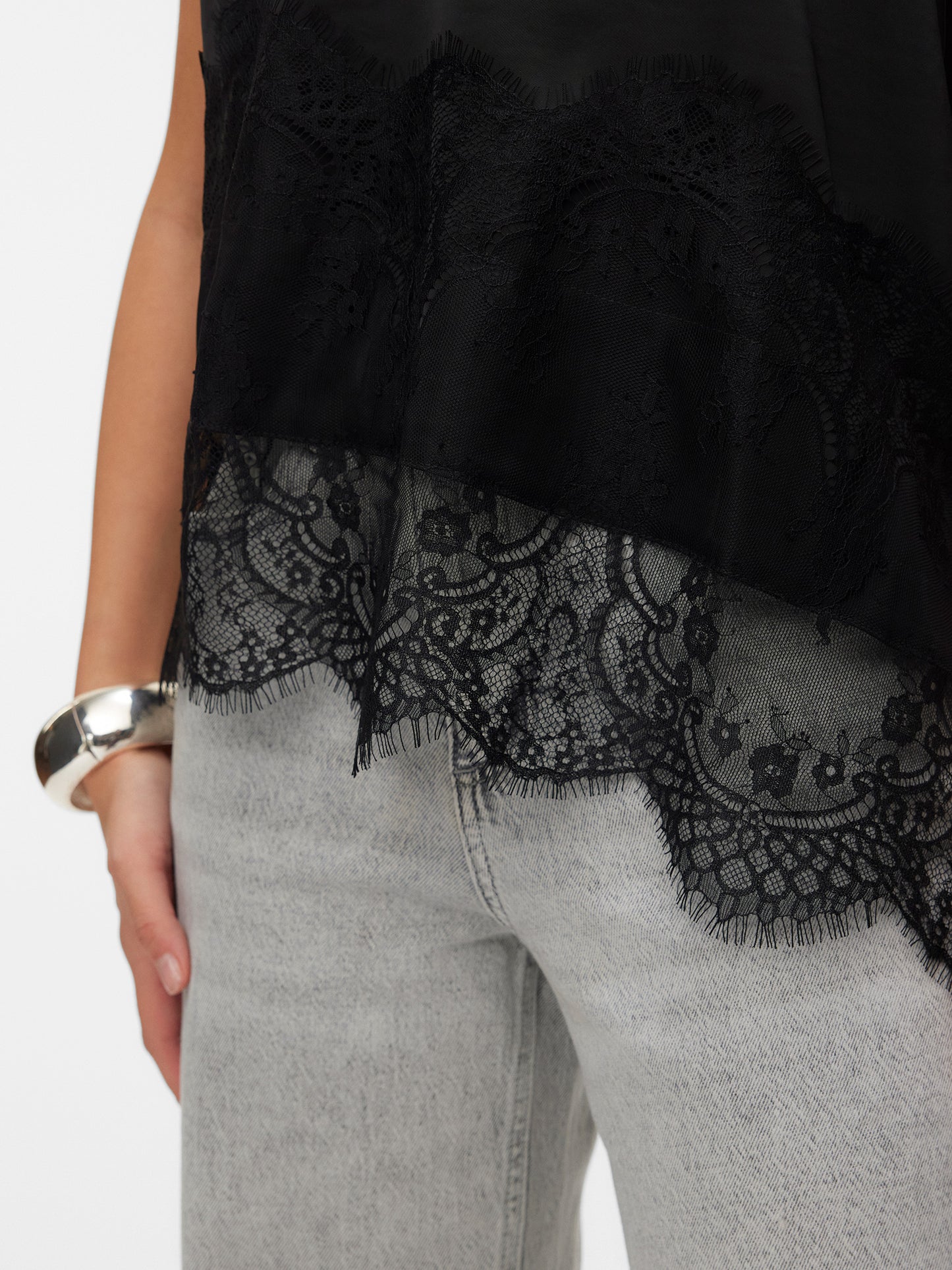 Γυναικείο top δαντέλα VMJULIA SINGLET LACE ASSYMETRIC TOP EXP 10351741 | 10351741