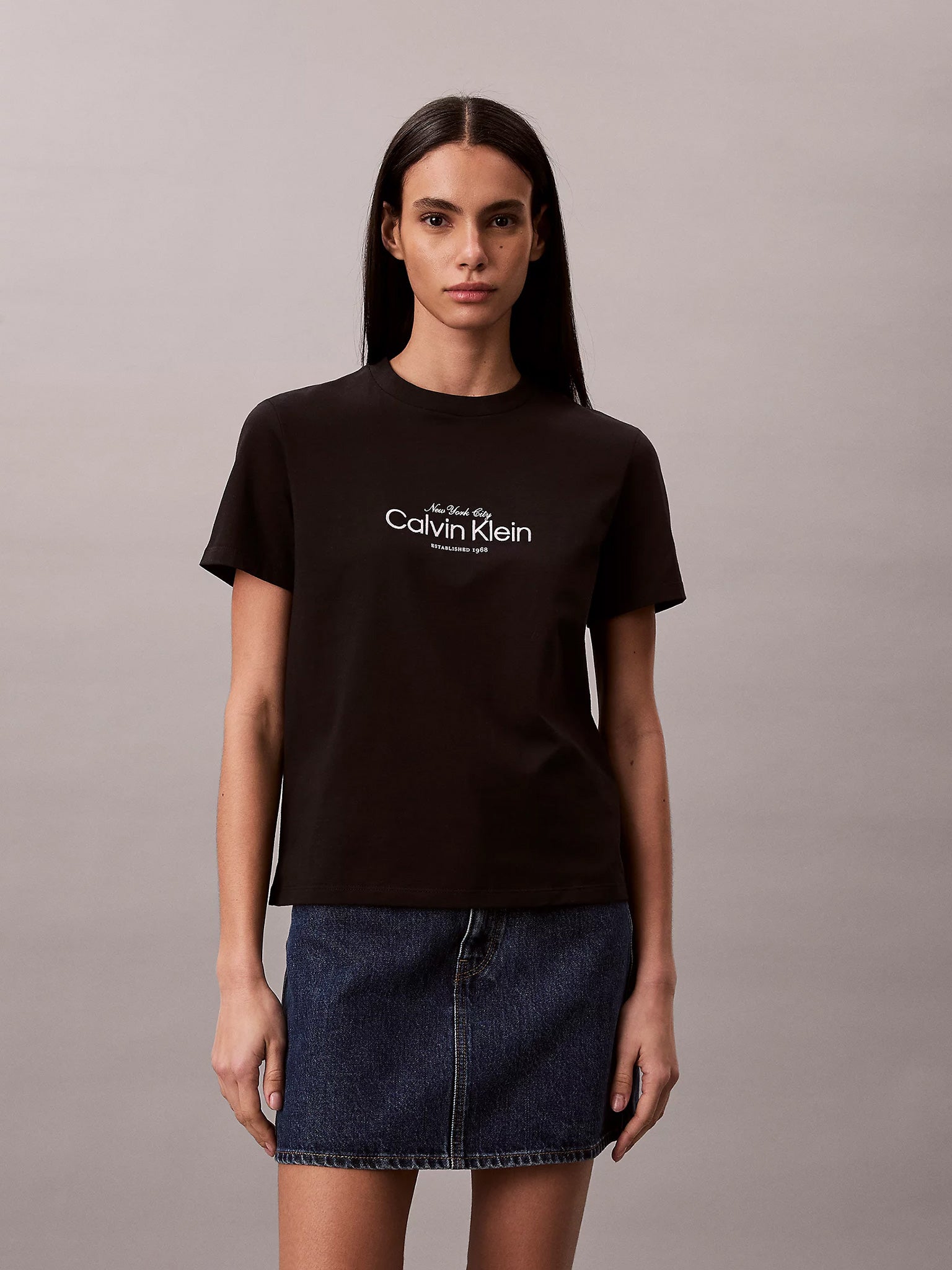 Γυναικείο t-shirt SS CLASSIC CK NYC LOGO TEE LV047F810GUB1 | LV047F810GUB1