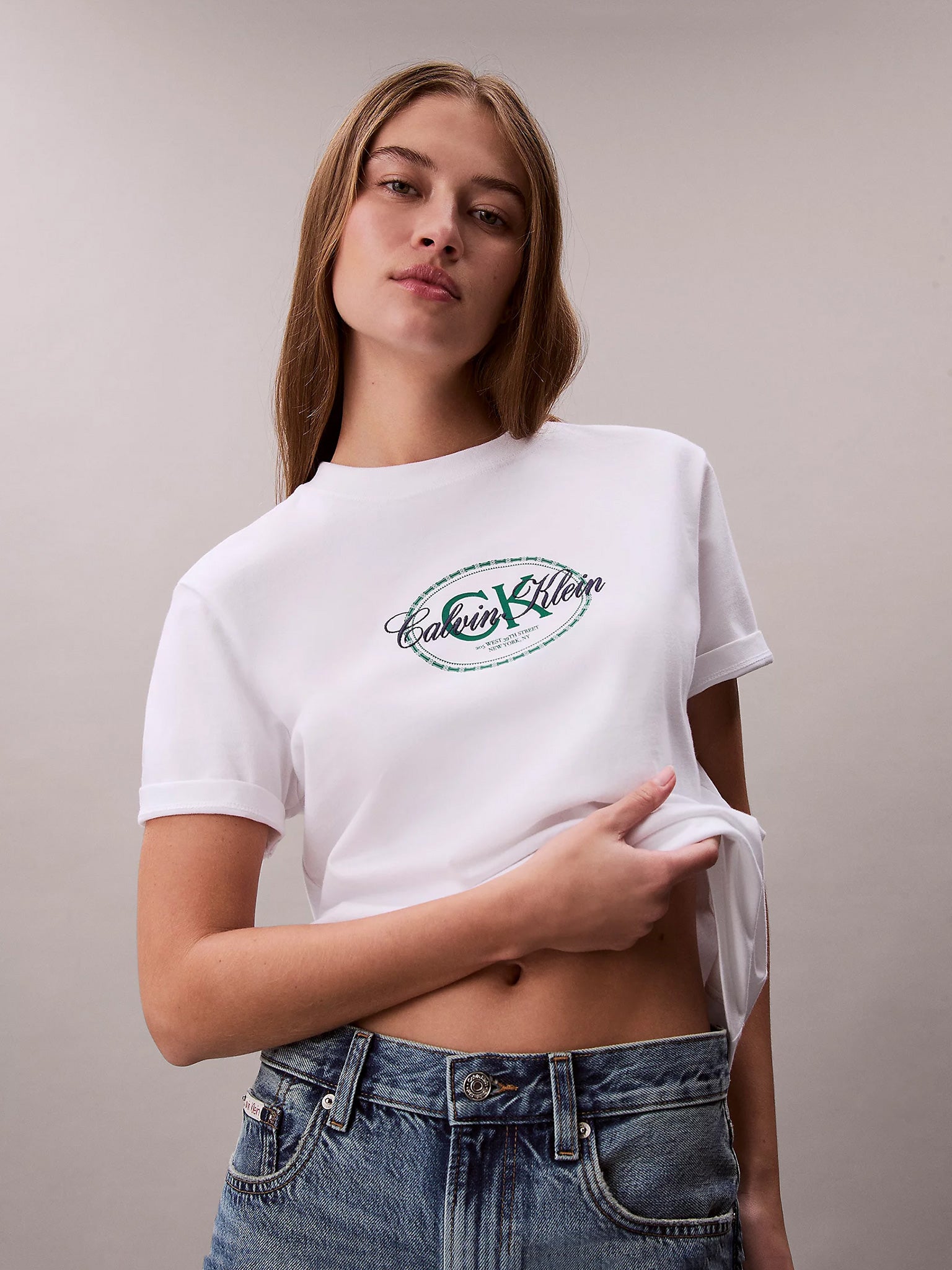 Γυναικείο t-shirt SS MULTI LOGO CLASSIC TEE LV047C811GYAF | LV047C811GYAF