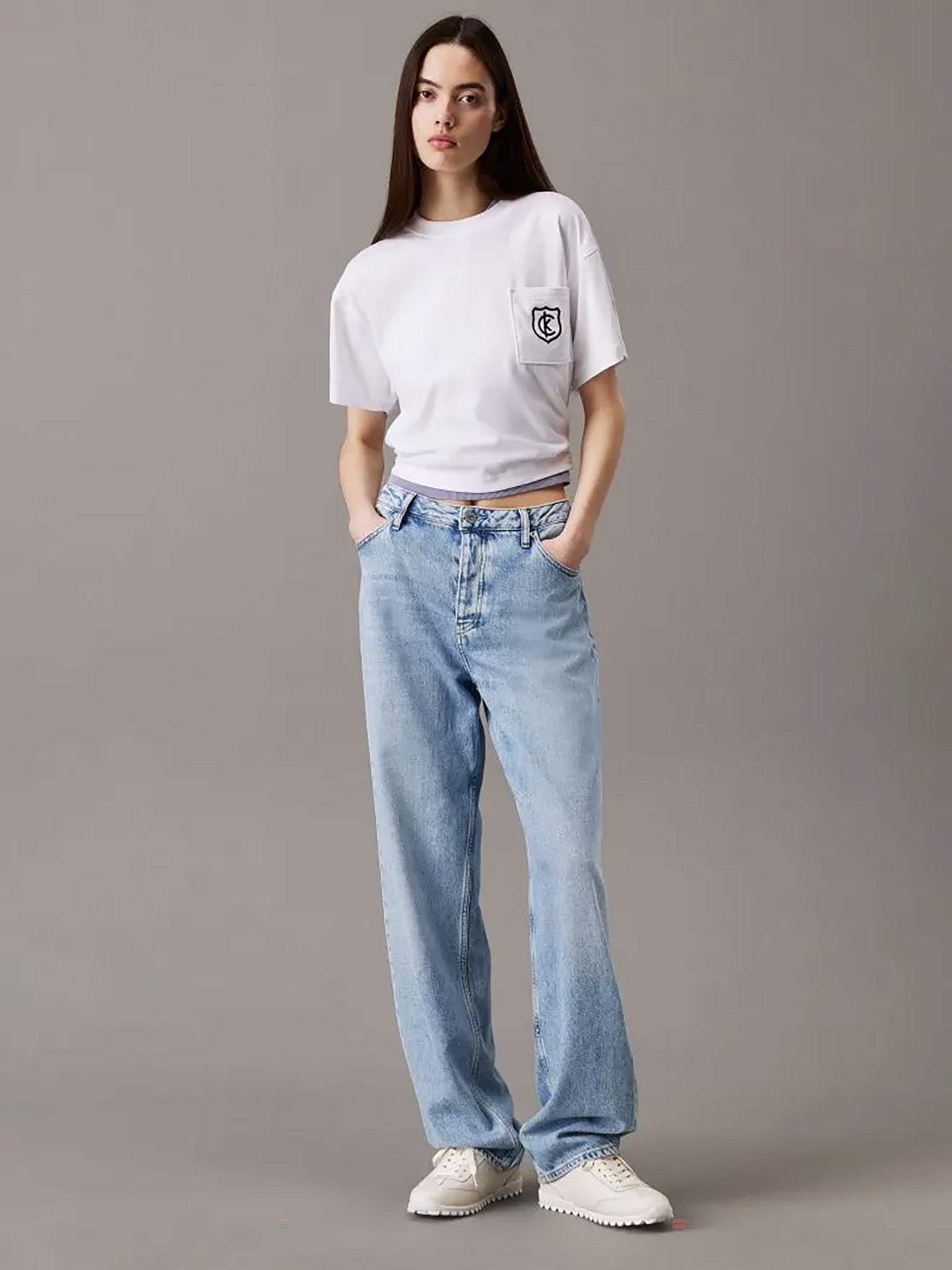 Γυναικείο t-shirt crop SS BOXY CK CREST CROP POCKET TEE LV047B847GYAA | LV047B847GYAA