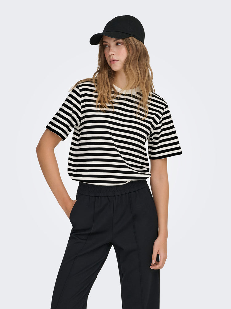 Γυναικείο t-shirt ριγέ ONLLIVINA S/S STRIPE TEE JRS NOOS 15272227 | 15272227
