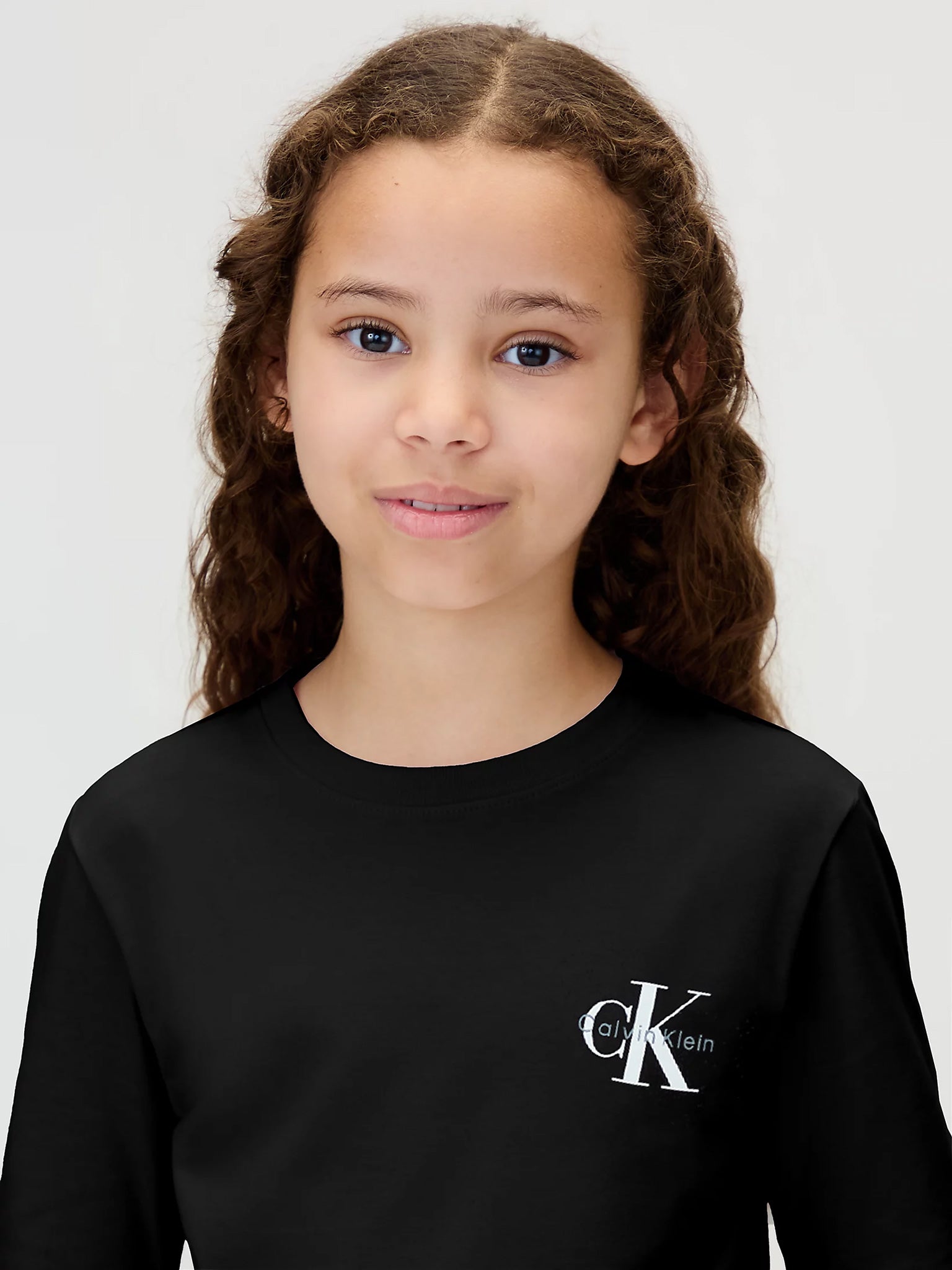 Παιδική μπλούζα μακό CHEST MONOLOGO LS T-SHIRT IU0IU00717BEH | IU0IU00717BEH