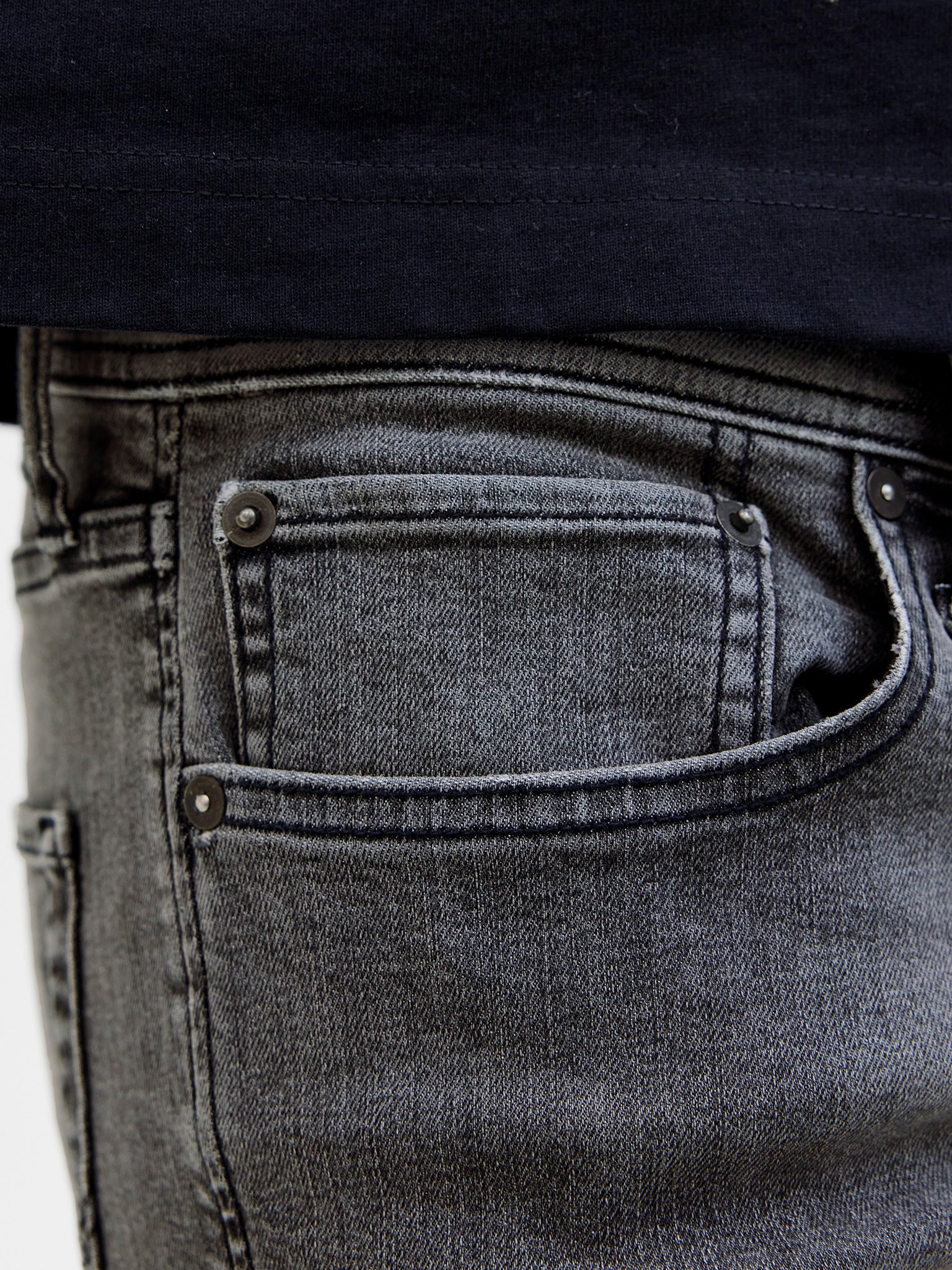 Ανδρική βερμούδα τζιν Black Denim JJIRICK JJBASIC SHORTS AT 12269500 | 12269500