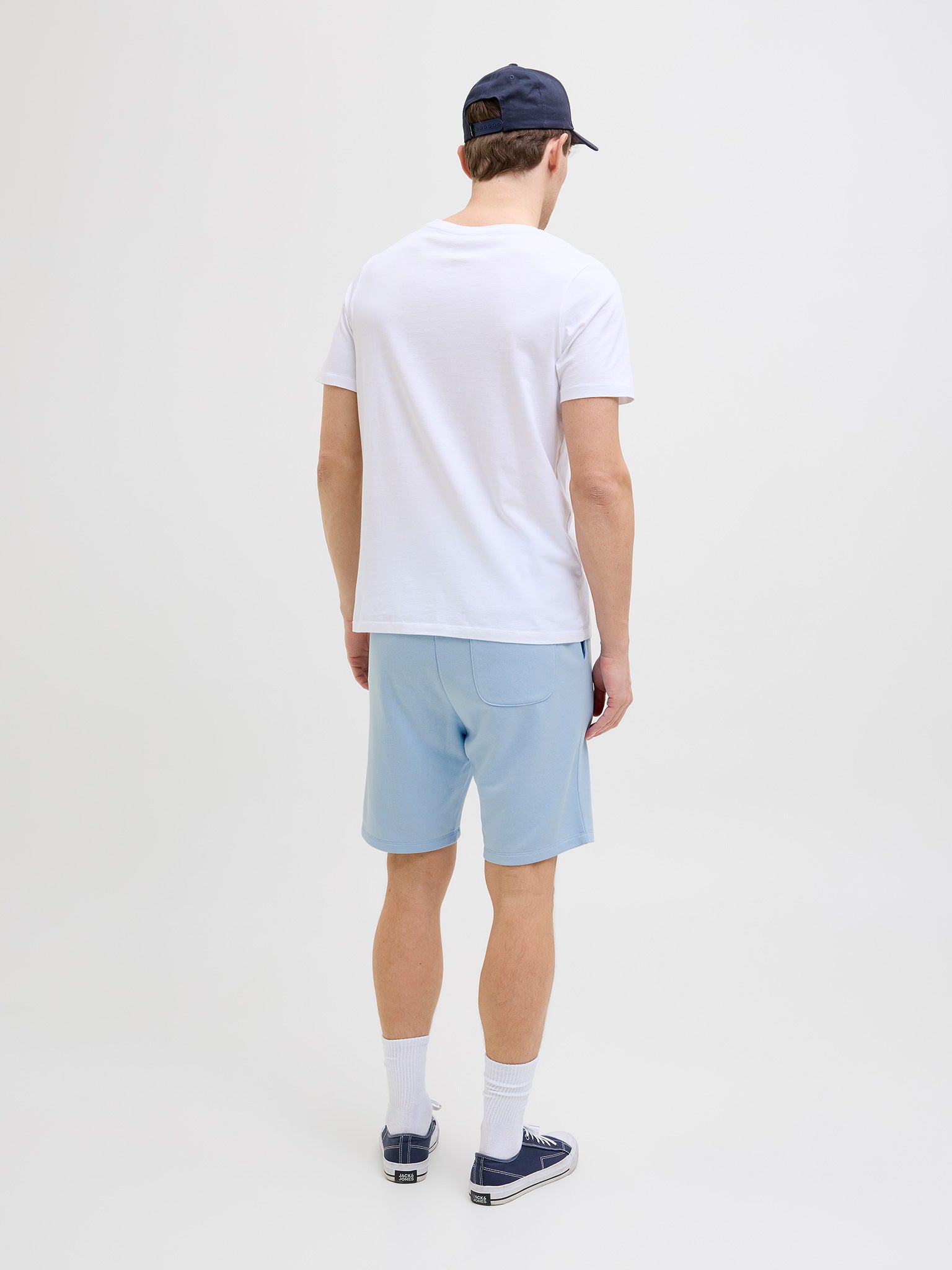 Ανδρική βερμούδα φούτερ JPSTGORDON BRADLEY SWEAT SHORTS MID NOOS 12249285 | 12249285
