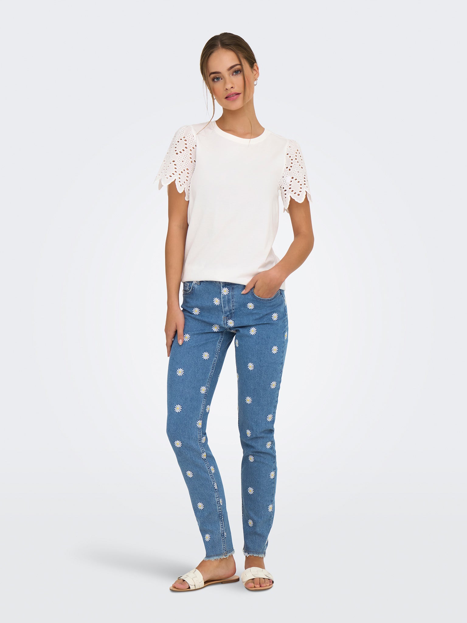Γυναικείο t-shirt κιπούρ μανίκια ONLEBBA LIFE S/S LACE TOP JRS 15324887 | 15324887