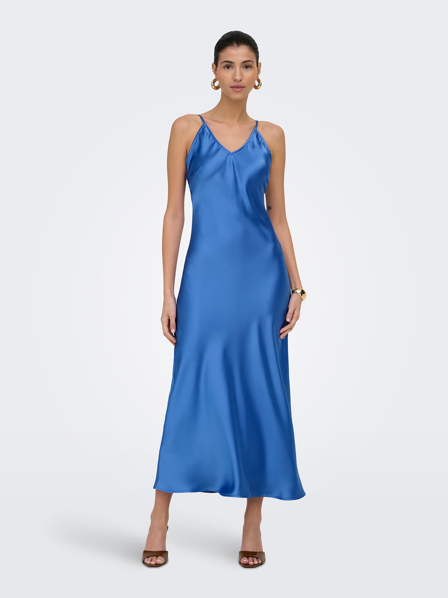 Γυναικείο φόρεμα σατέν ONLOSIRIS LONG STRAP DRESS WVN 15371267 | 15371267