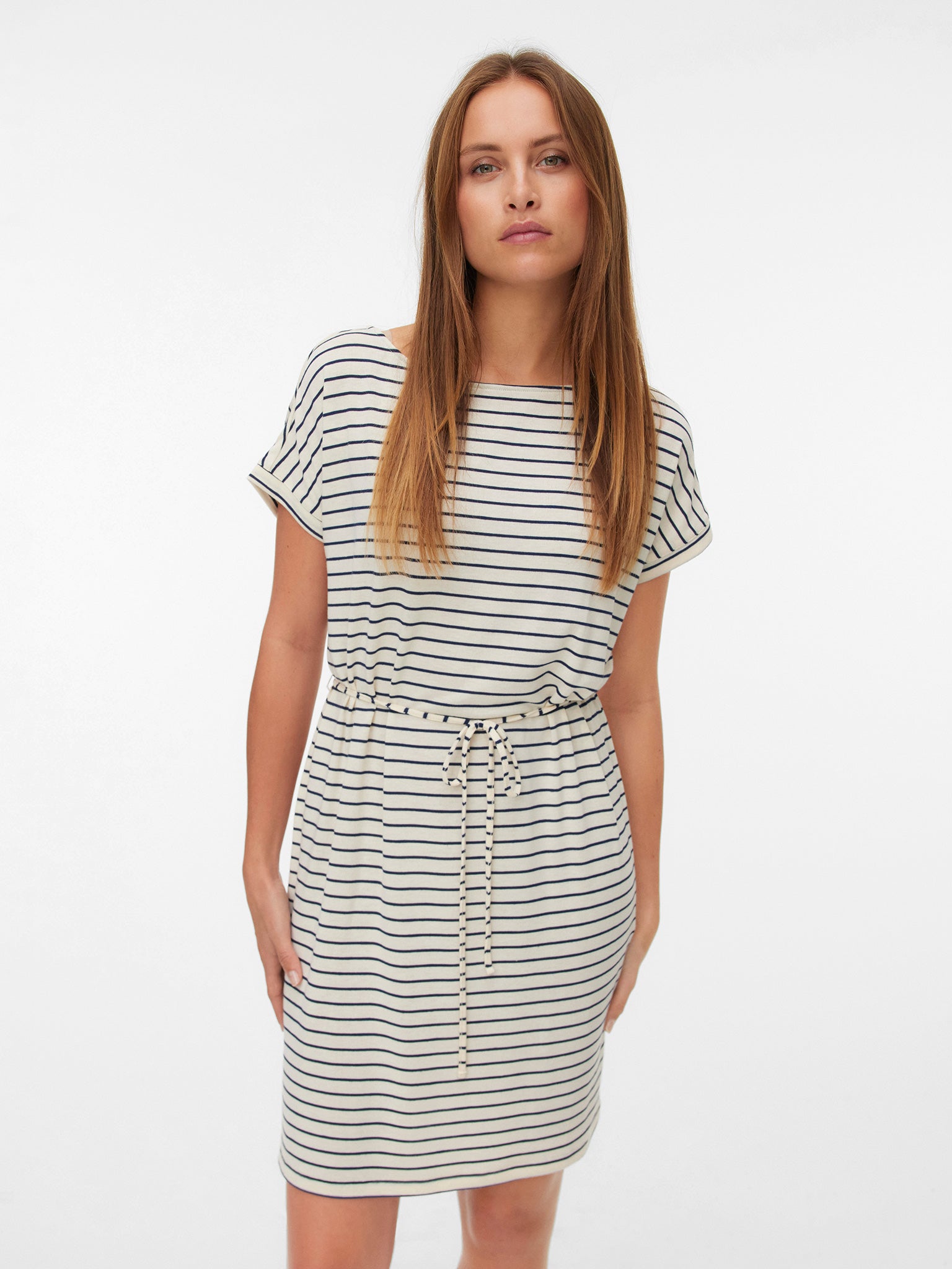 Γυναικείο φόρεμα ριγέ VMHOLLI SS BOAT-NECK SHORT DRESS 10339734 | 10339734