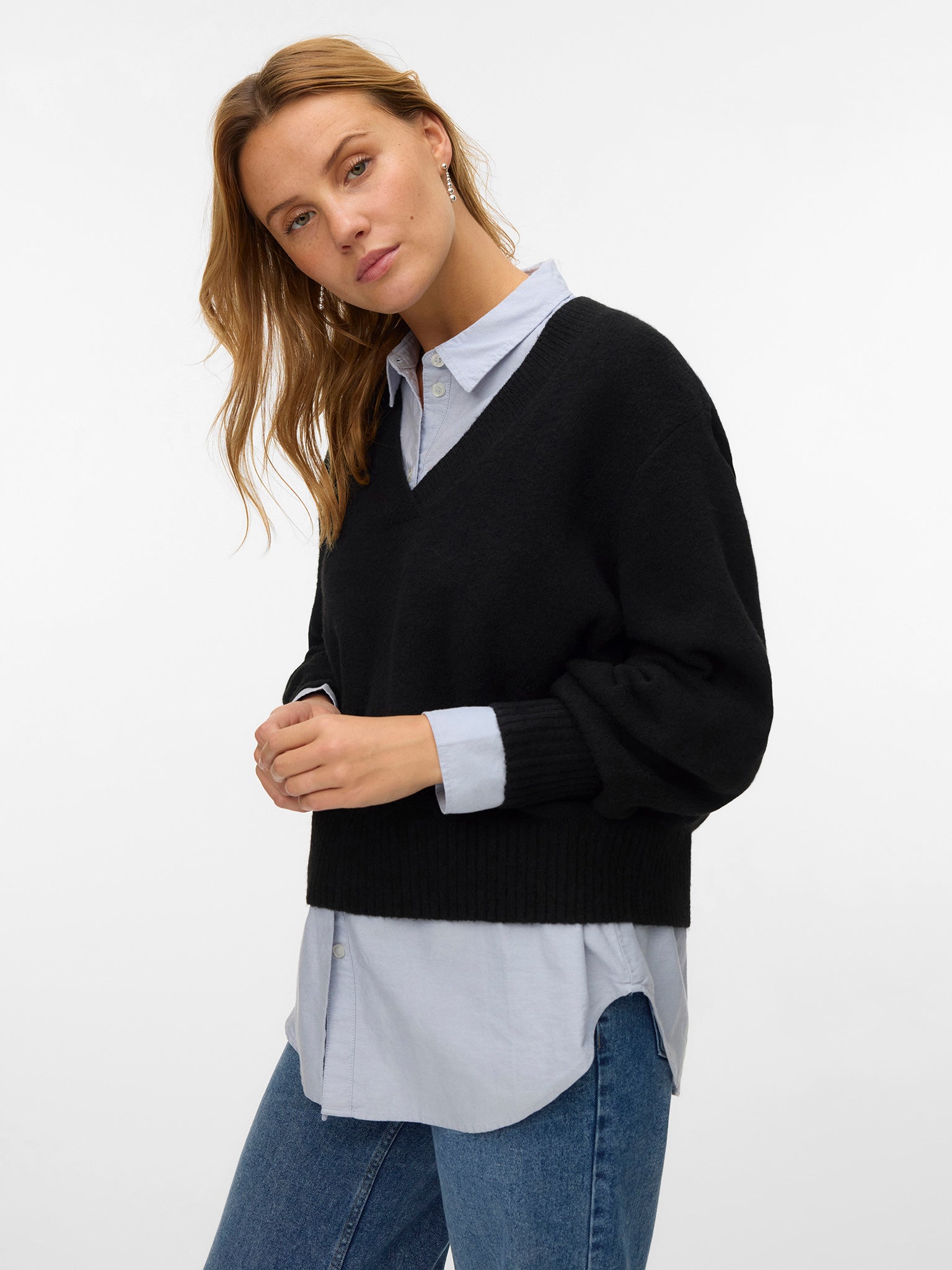 Γυναικεία μπλούζα πλεκτή VMBOOM LS V-NECK PULLOVER NOOS 10331761 | 10331761
