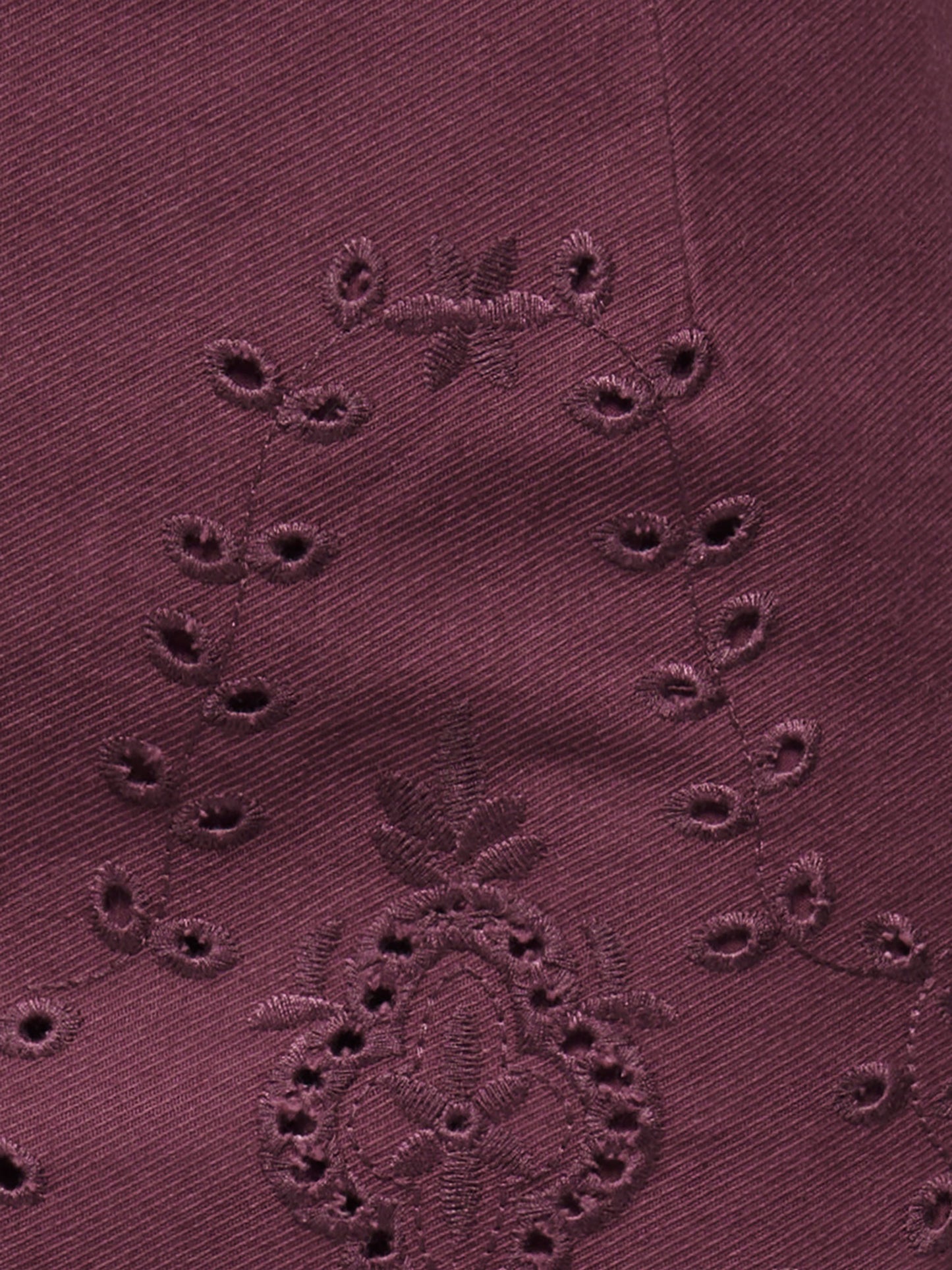 10260512-454_3.jpg
