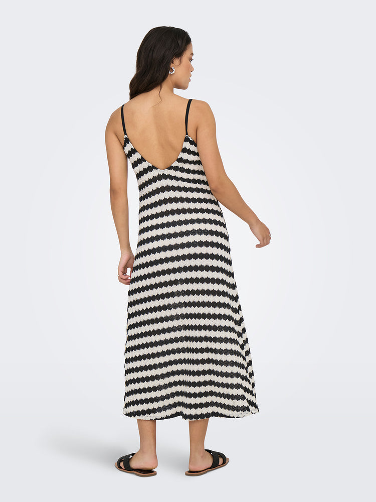Γυναικείο φόρεμα πλεκτό ONLEVARA S/L STRIPE DRESS JRS NOOS 15357679 | 15357679