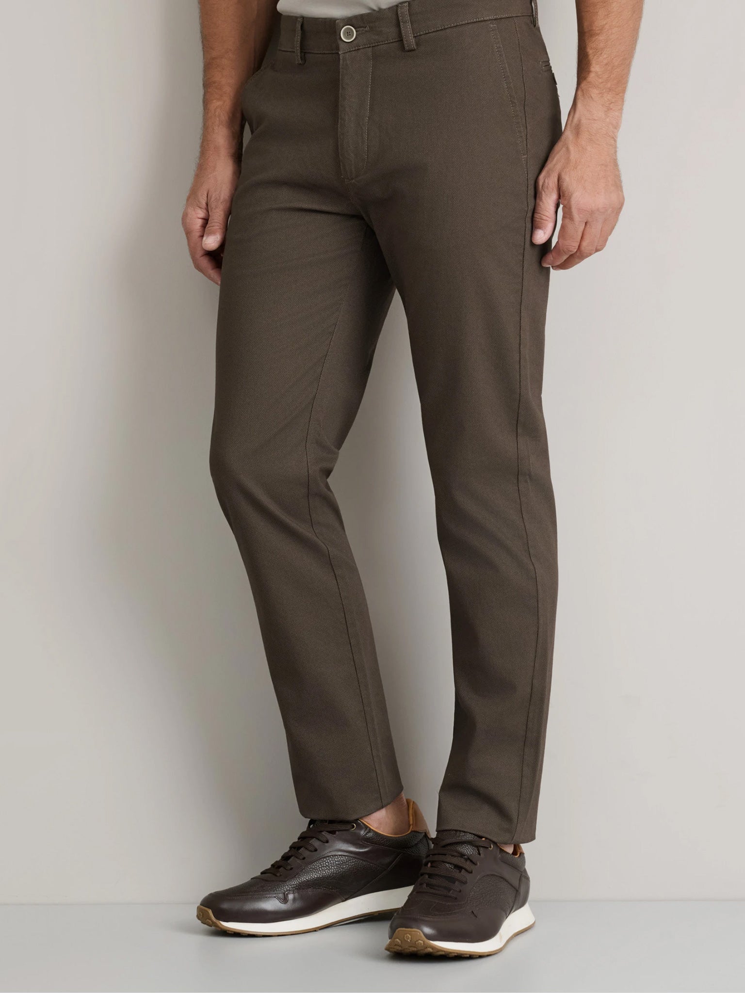 Ανδρικό παντελόνι chinos espresso 24AG.1003MFA/203 | 24AG.1003MFA/203