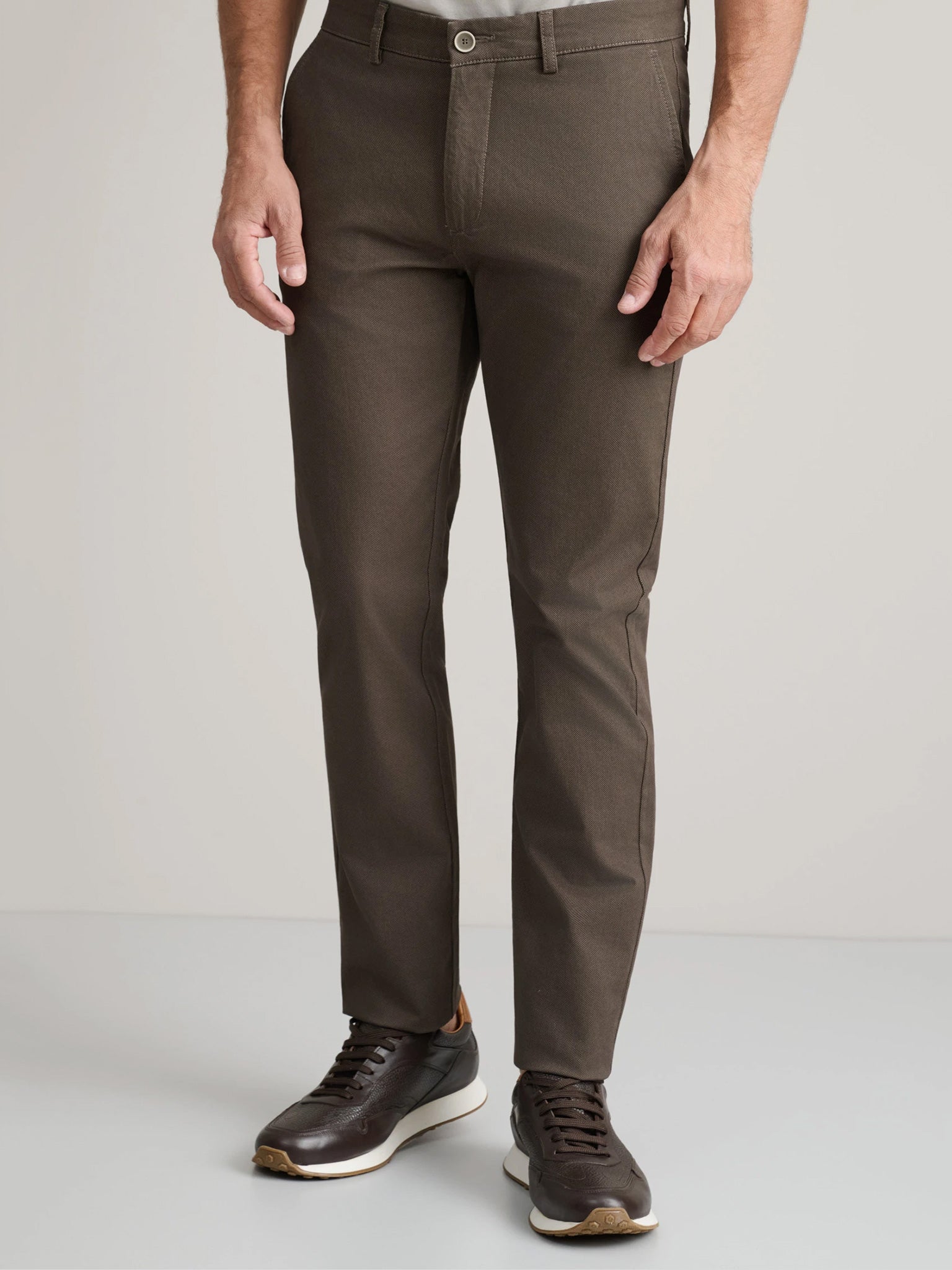 Ανδρικό παντελόνι chinos espresso 24AG.1003MFA/203 | 24AG.1003MFA/203