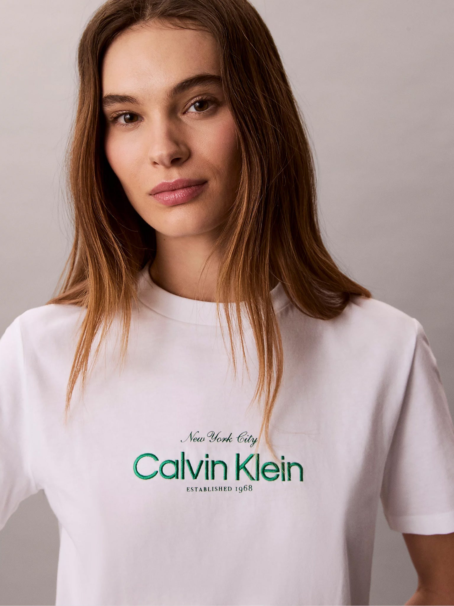 Γυναικείο t-shirt SS CLASSIC CK NYC LOGO TEE LV047F810GYAF | LV047F810GYAF