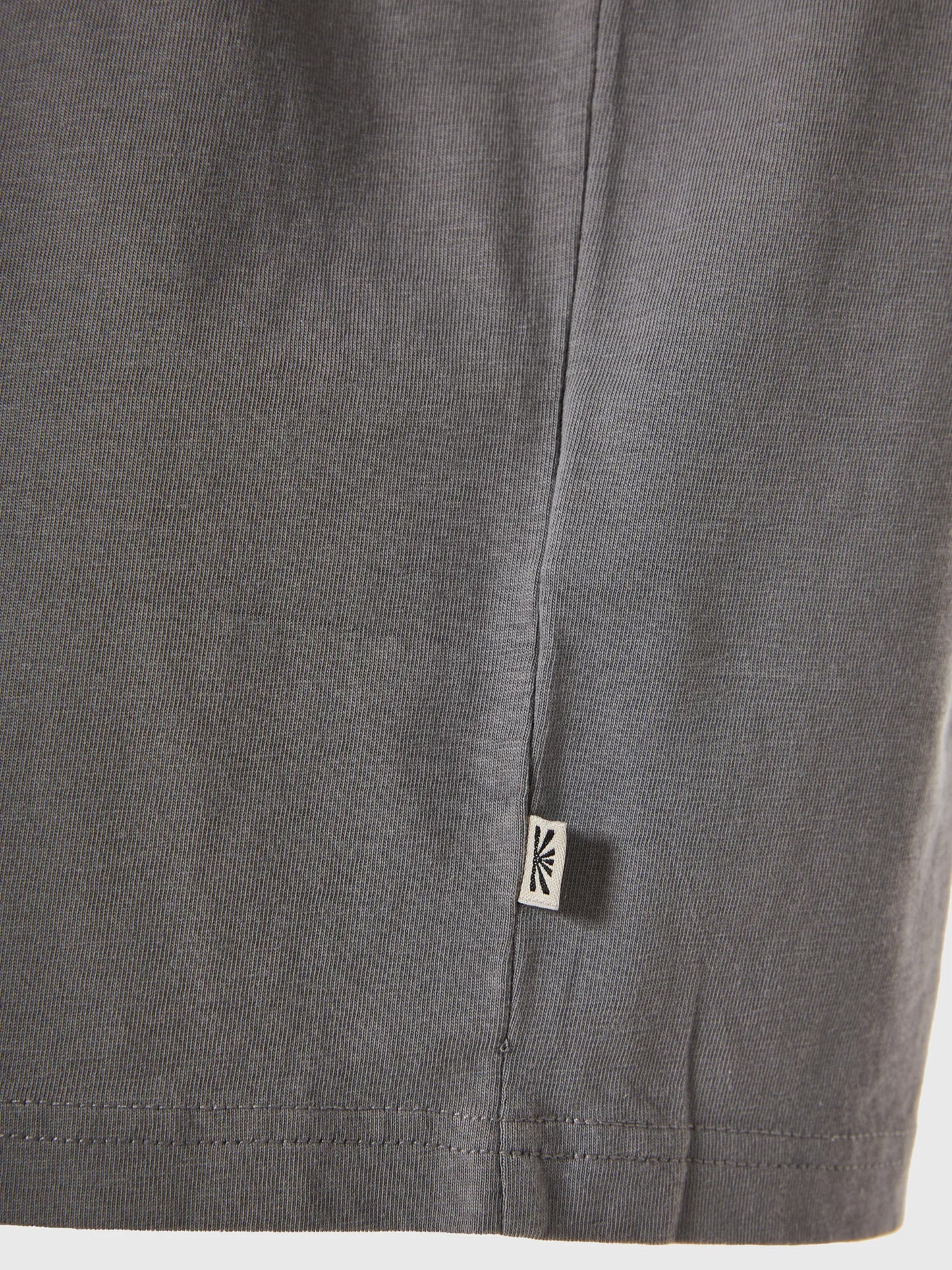 10259369-065_3.jpg