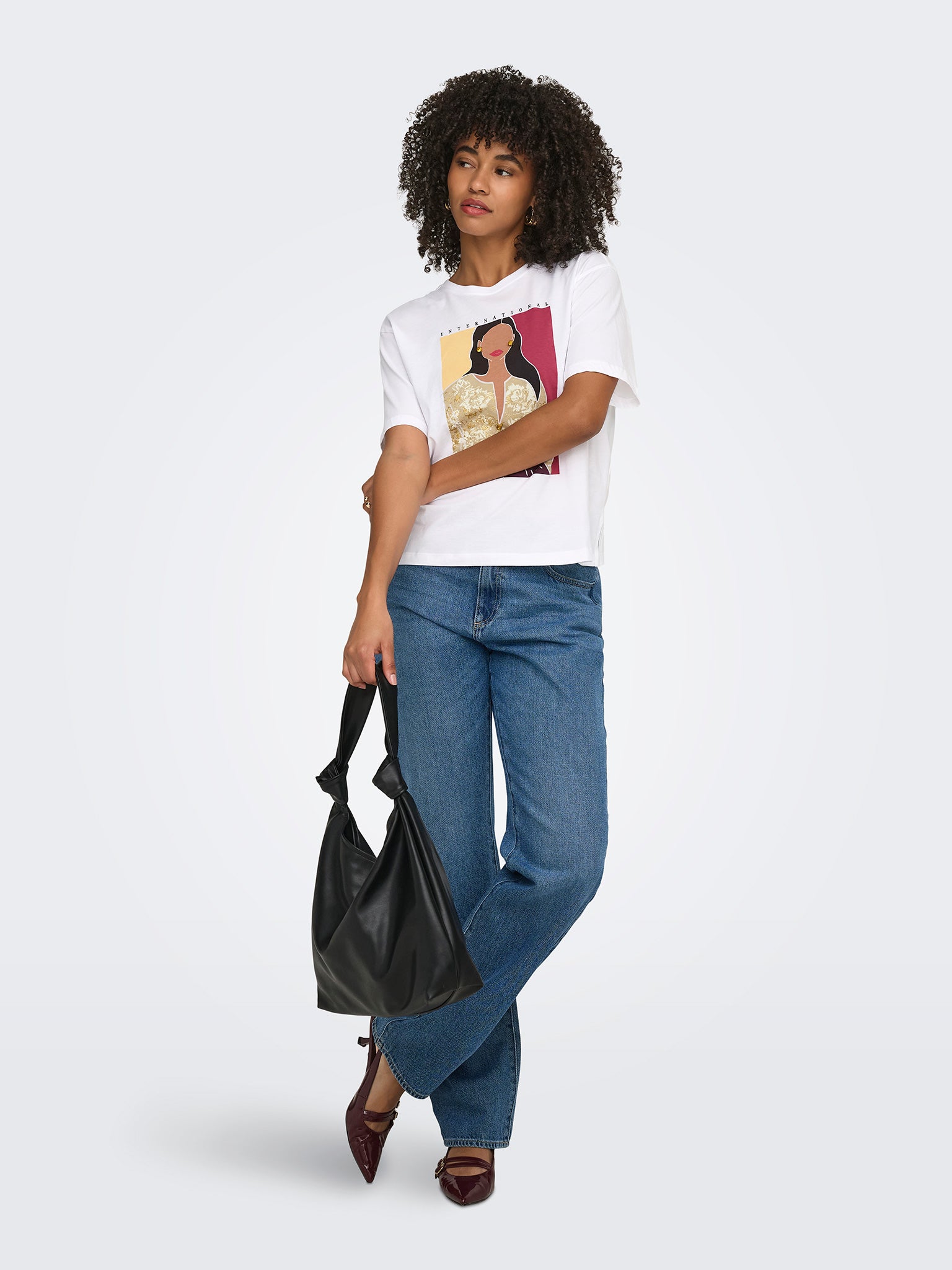 Γυναικείο t-shirt international ONLSUSAN S/S PRINT TOP BOX JRS 15372179 | 15372179