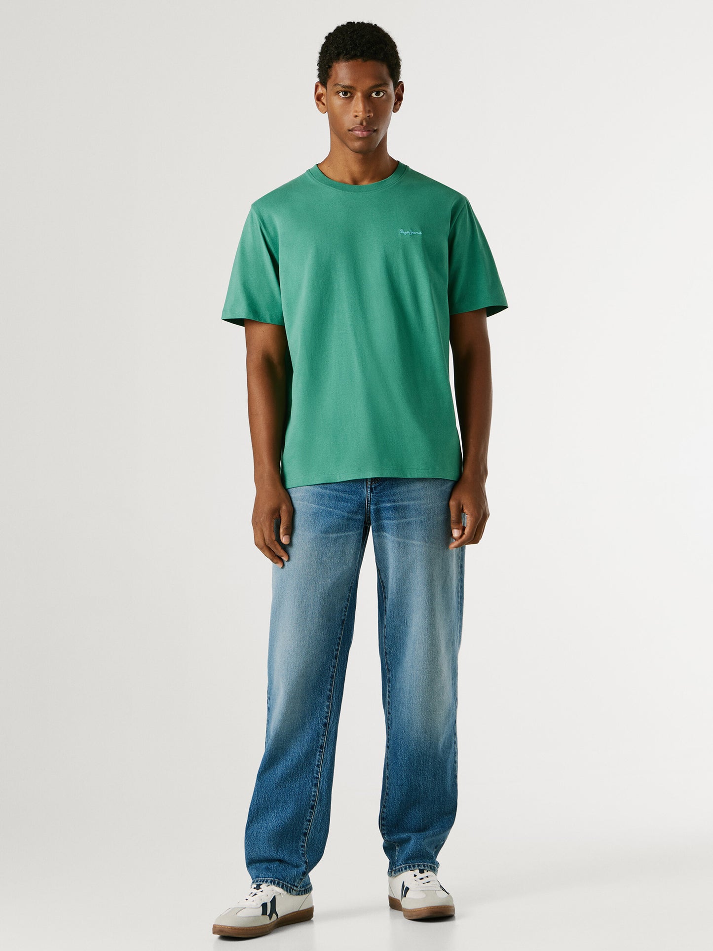 10259125-537_4.jpg