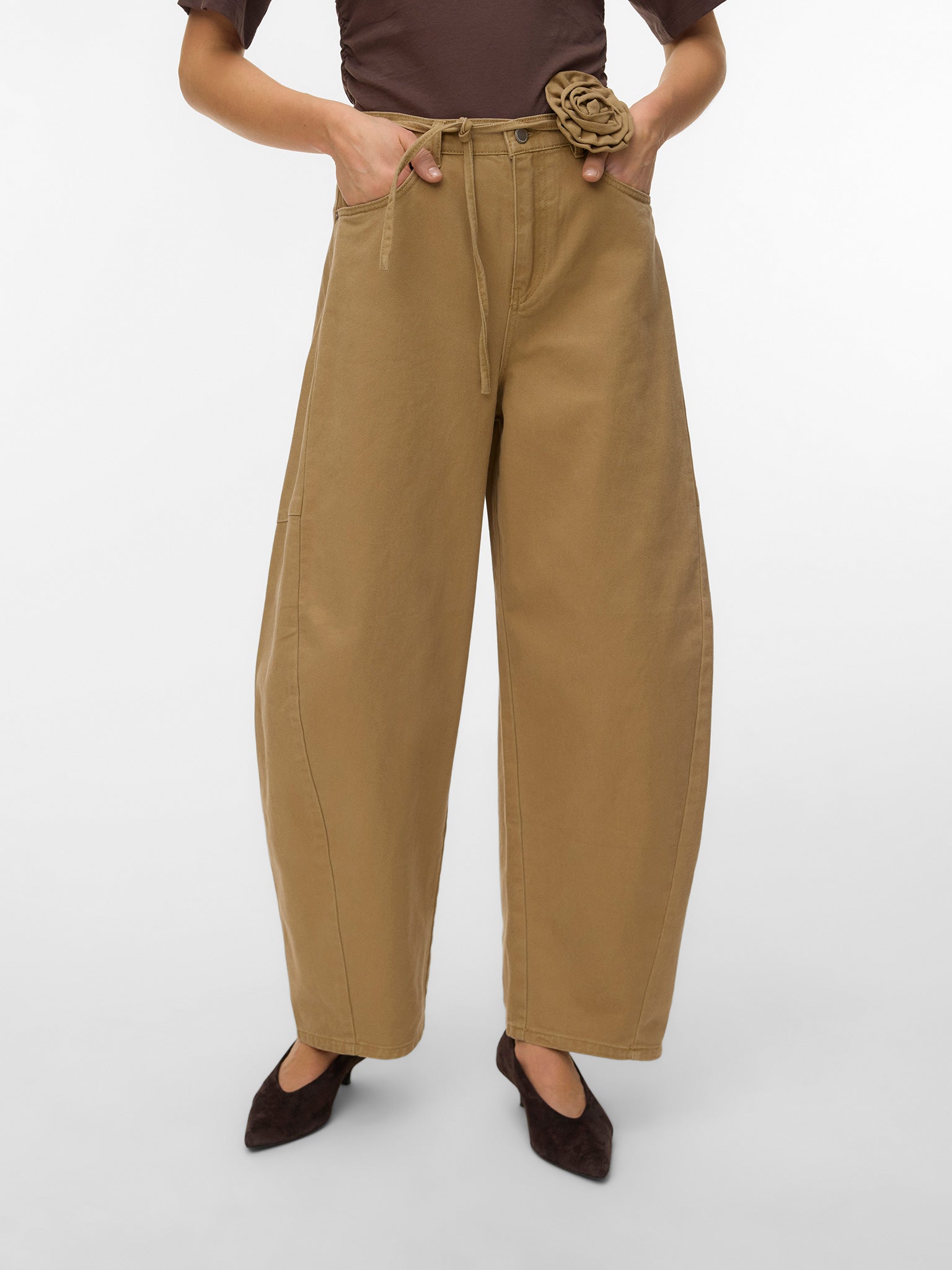 Γυναικείο παντελόνι τζιν με ζώνη ύφασμα | 10343028