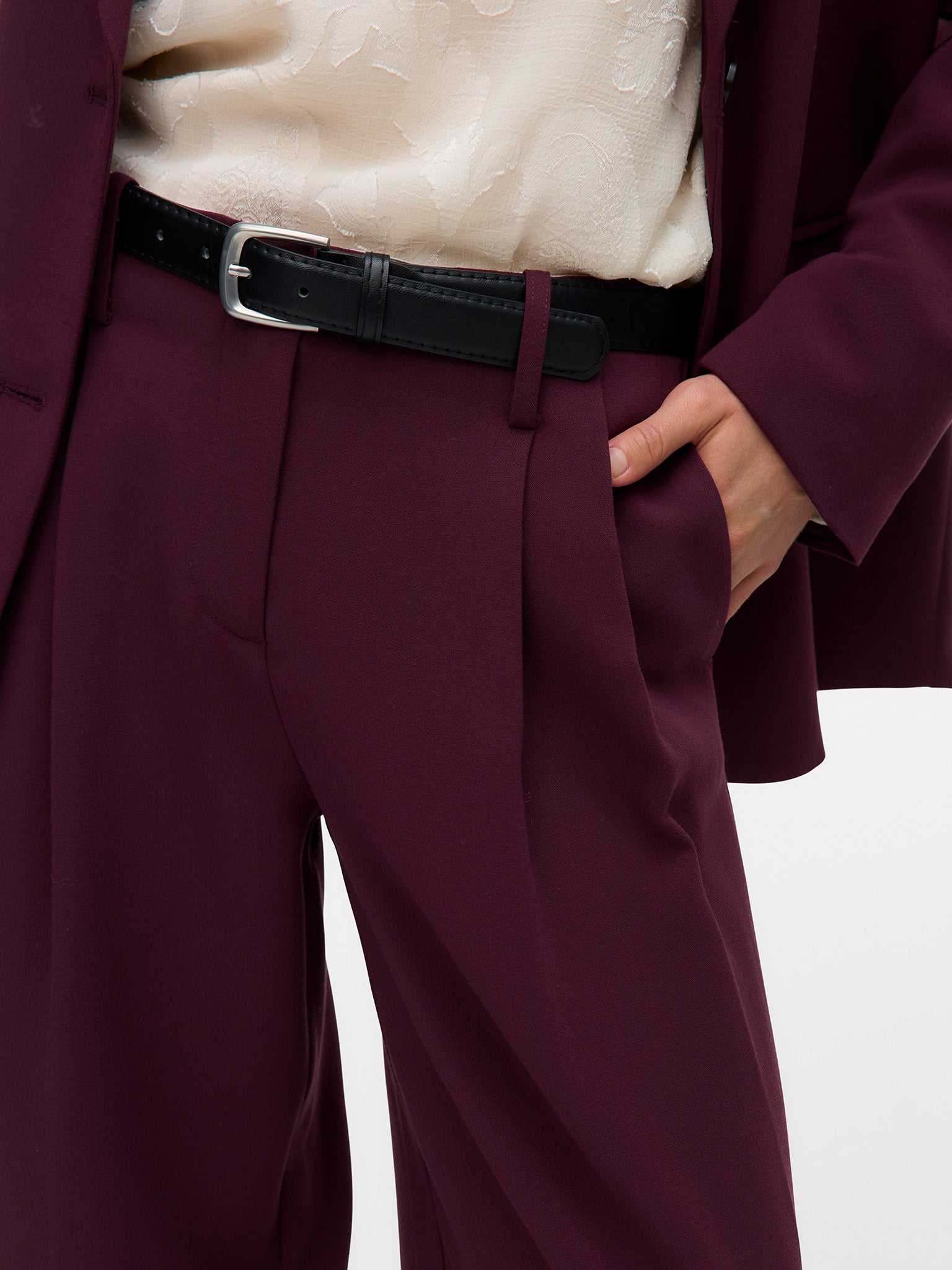 Γυναικεία παντελόνα με ζώνη VMMICHELL MW WIDE BELTED PANT 10336373 | 10336373