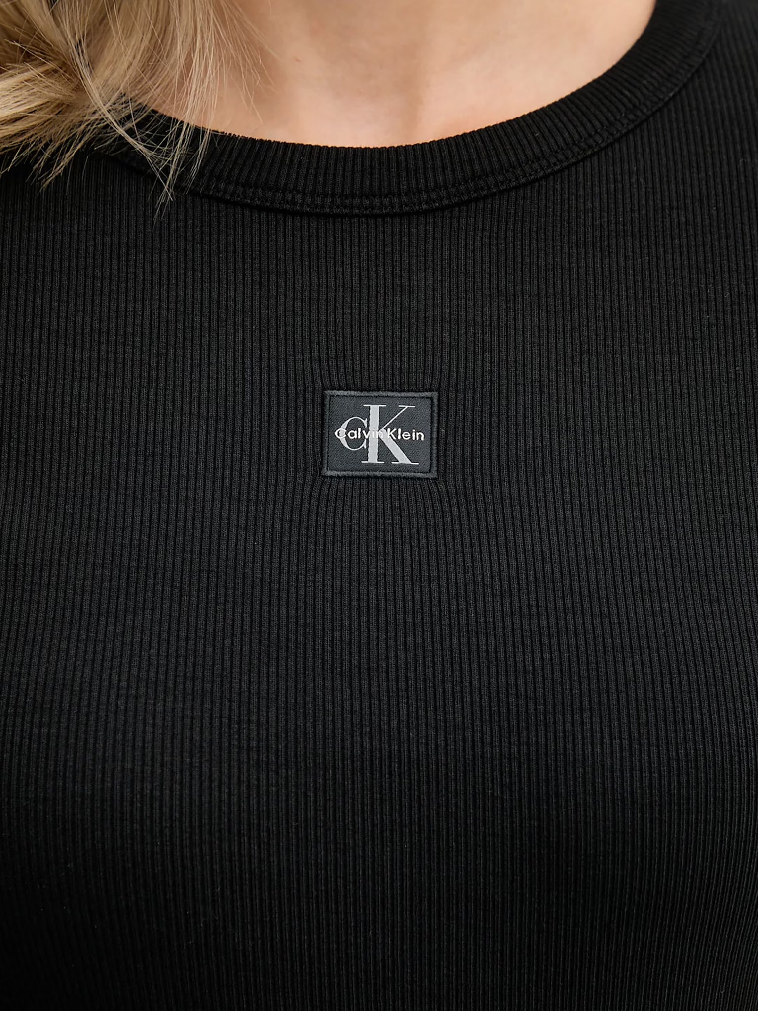 Γυναικεία μπλούζα ριπ LS WOVEN LABEL 2X2 RIB CREW TOP LV047E205GUB1 | LV047E205GUB1