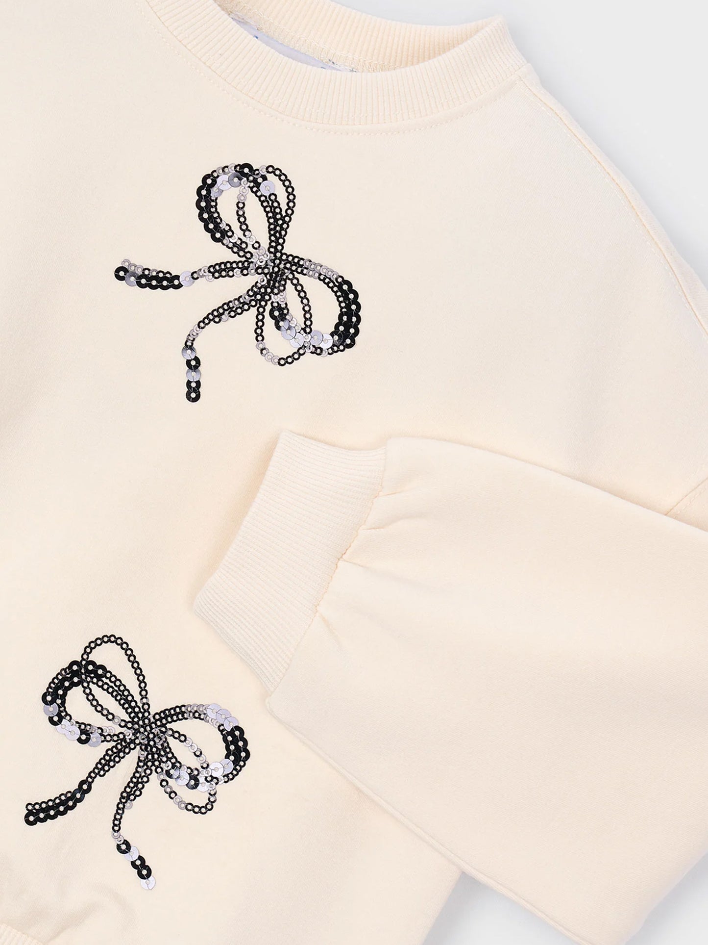 10261706-386_3.jpg