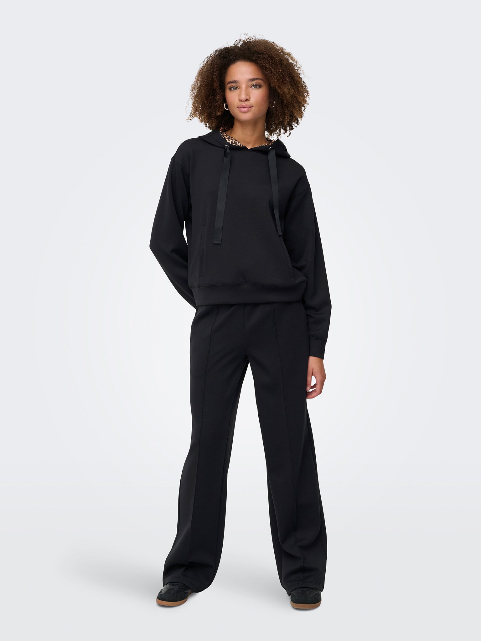 Γυναικείο παντελόνι φόρμας ONLALINA LIFE LEO STRING PANT 15364554 | 15364554