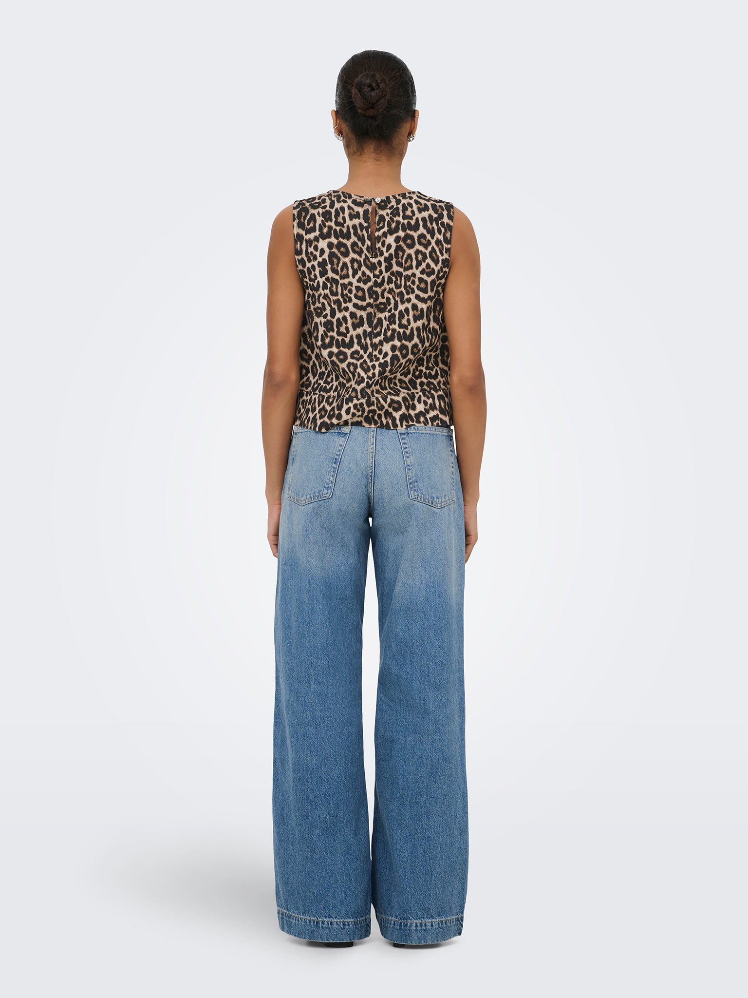Γυναικεία μπλούζα animal ONLDORSI ARIS SL LOOSE TOP WVN 15364286 | 15364286