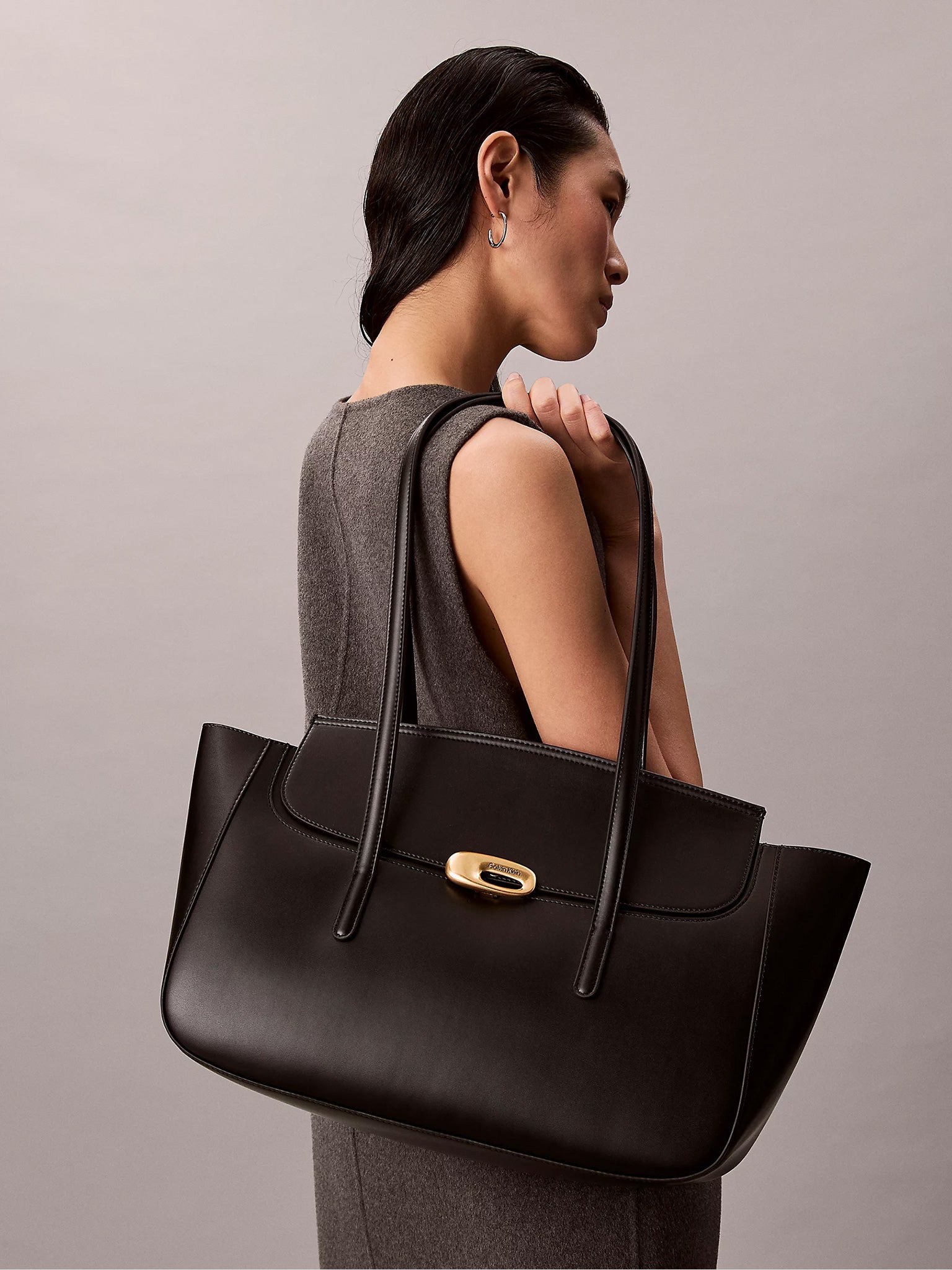 Γυναικεία τσάντα HARDWARE FLAP TOTE BAG LV04F3145G2XL | LV04F3145G2XL