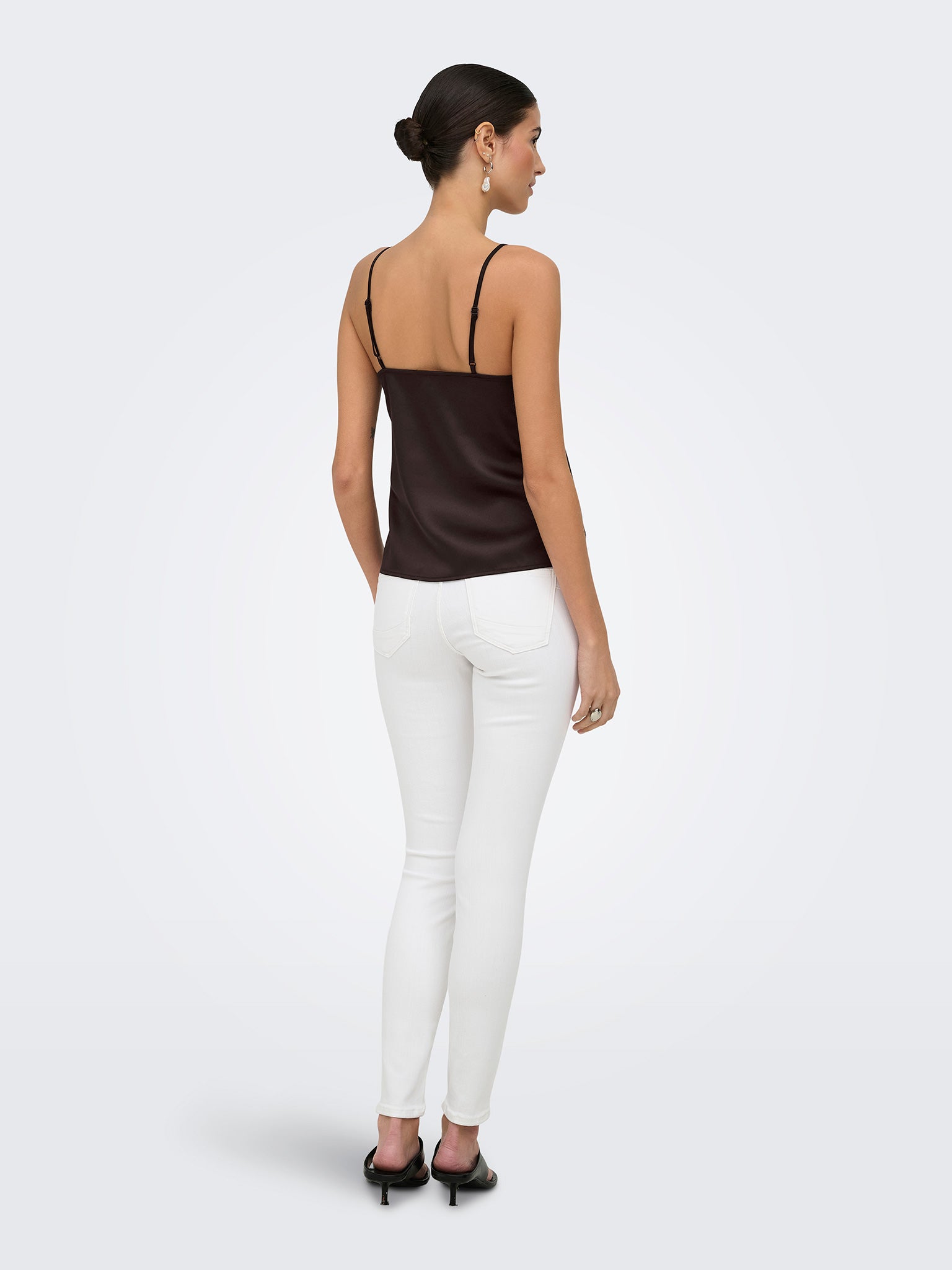 Γυναικείο top με δαντέλα ONLFARAYA STRAP LACE SATIN TOP 15380254 | 15380254