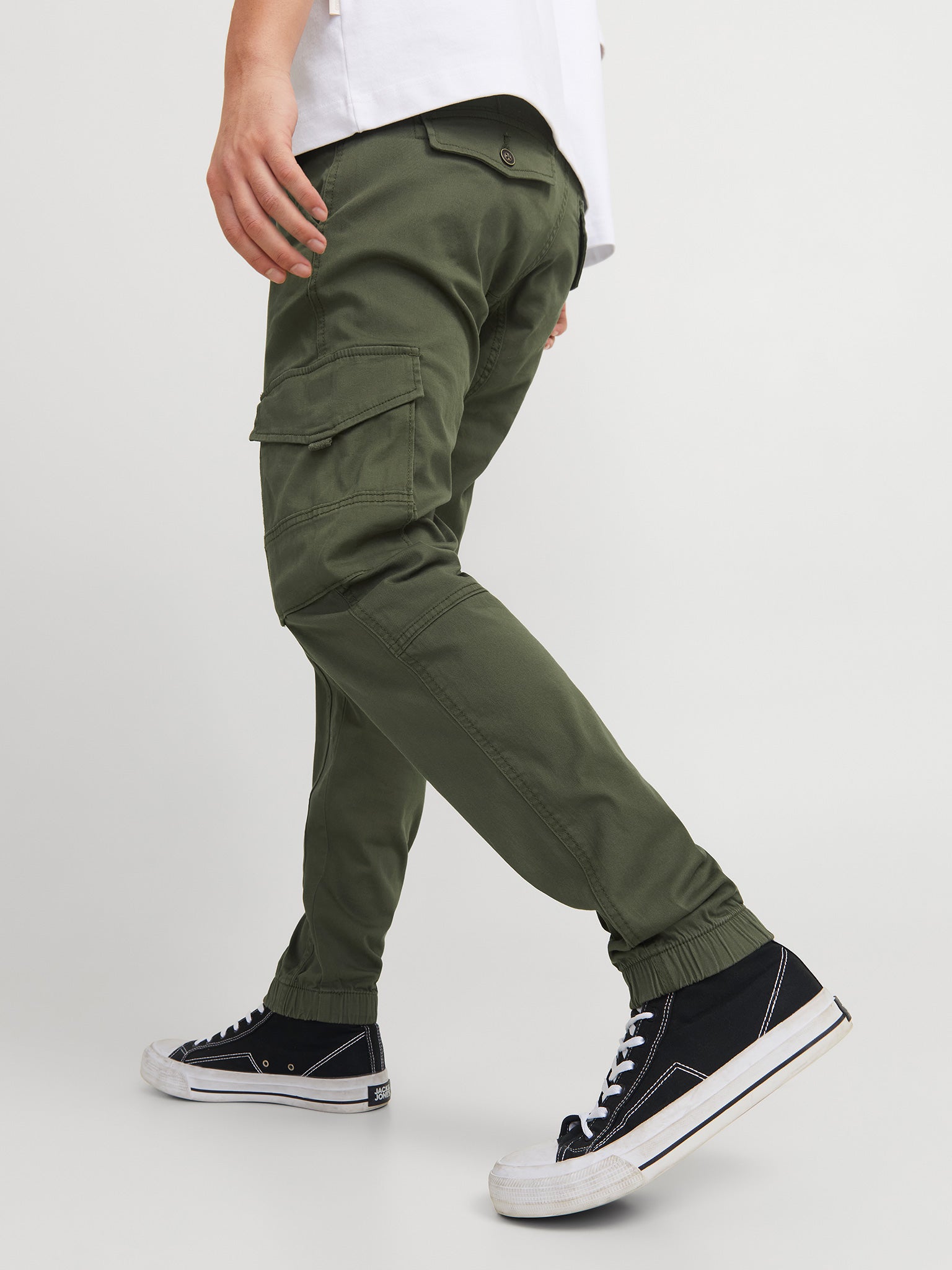 Ανδρικό παντελόνι cargo JPSTPAUL FLAKE CARGO OLIVE NIGHT NOOS 12141844 | 12141844