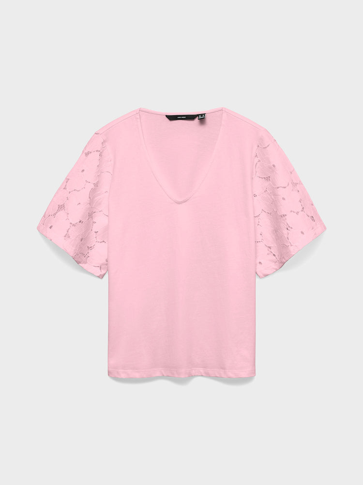 Γυναικεία μπλούζα με μανίκια δαντέλα VMVILLA SS V-NECK TOP JRS 10345739 | 10345739
