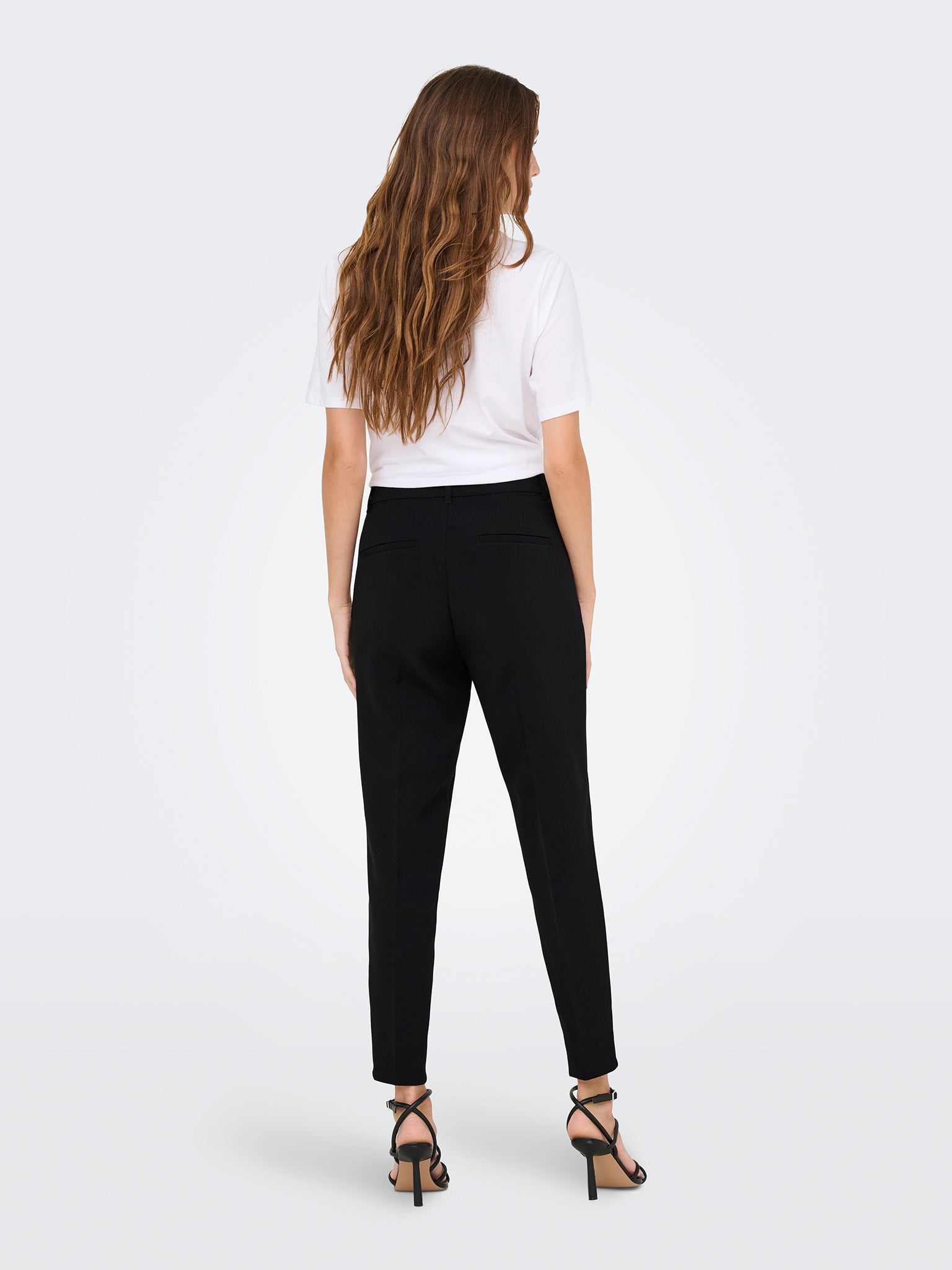 Γυναικείο παντελόνι ONLASTRID LIFE HW ANK CIGARETTE PANT TLR 15355227 | 15355227