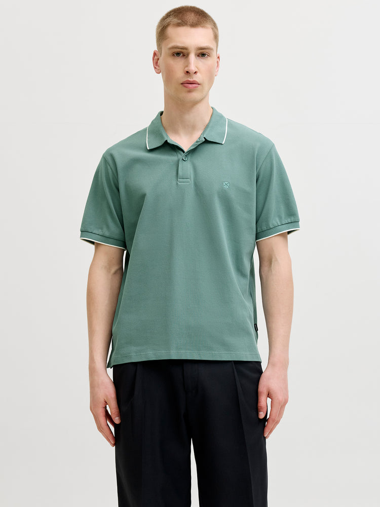 Ανδρικό polo με ρίγα στο γιακά JPRBLAWESTON SS POLO 12297755 | 12297755