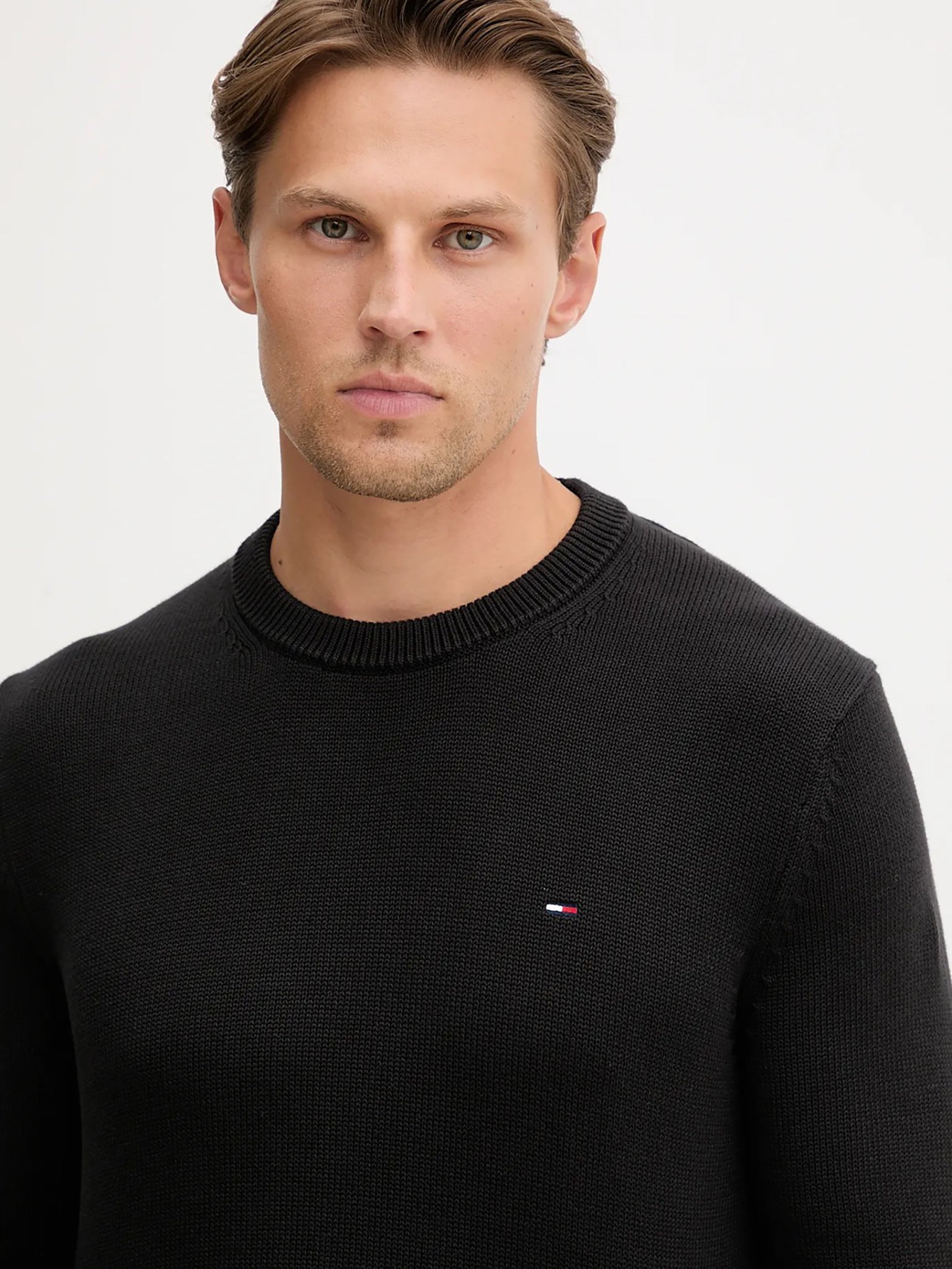 Ανδρική μπλούζα πλεκτή TJM SLIM ESS SWEATER EXT DM0DM21787BDS | DM0DM21787BDS