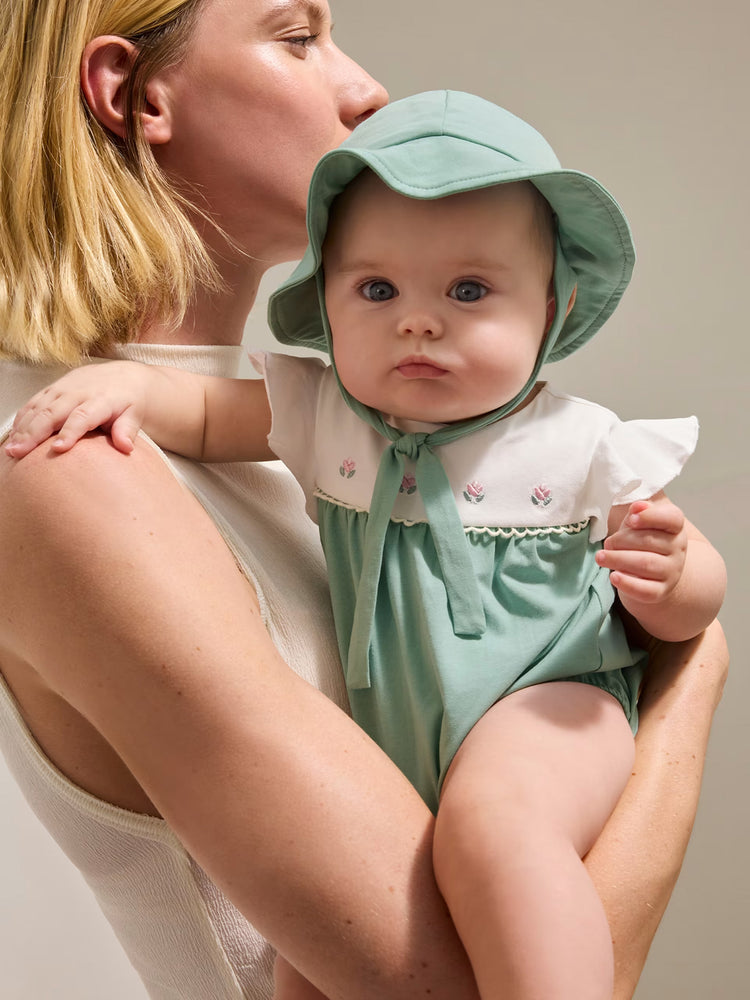 Βρεφικό φορμάκι με καπέλο | 26-01602-062