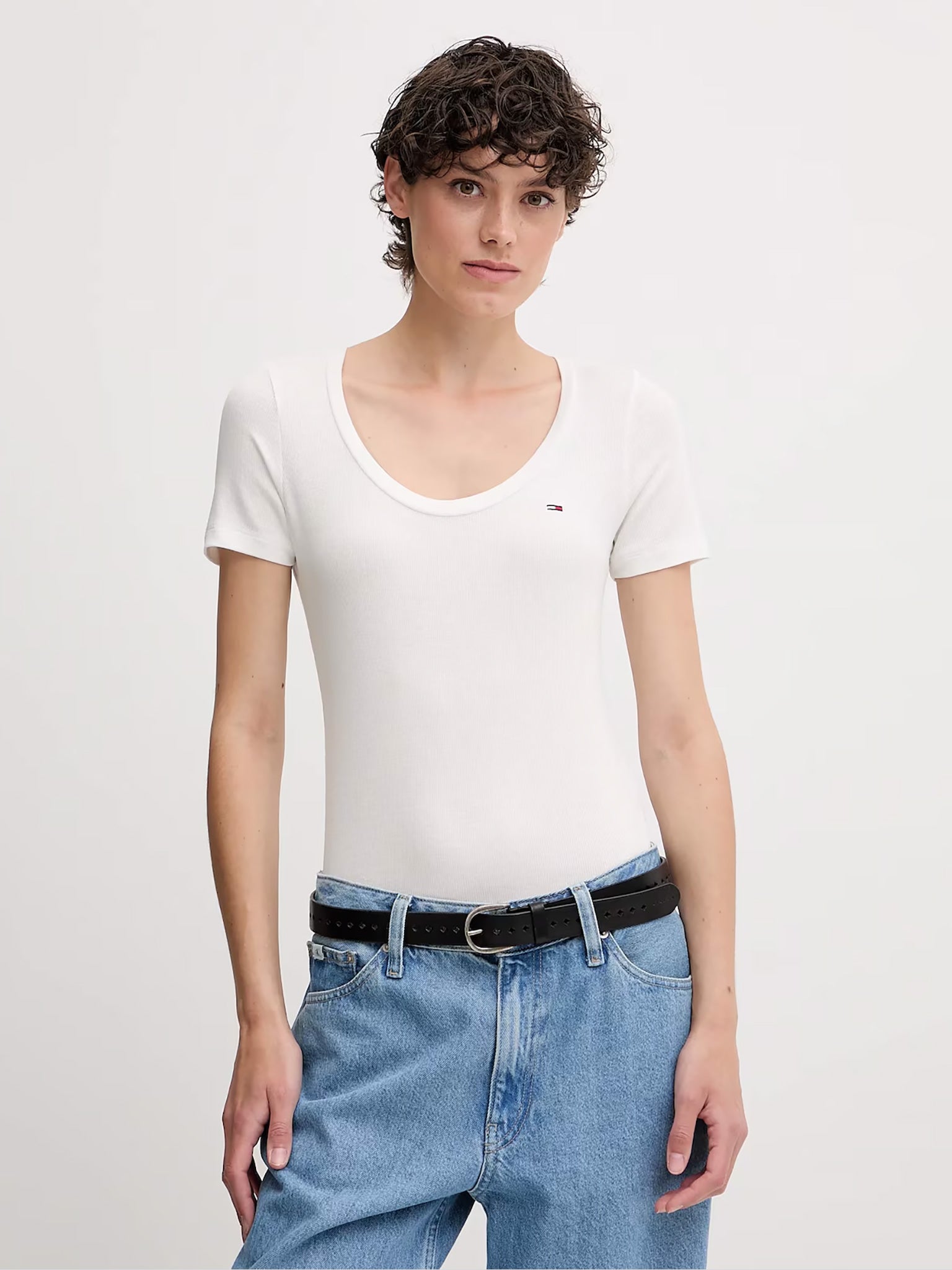 Γυναικείο t-shirt ριπ TJW REG SOFT RIB ESSENTIAL SS DW0DW20916YBL | DW0DW20916YBL