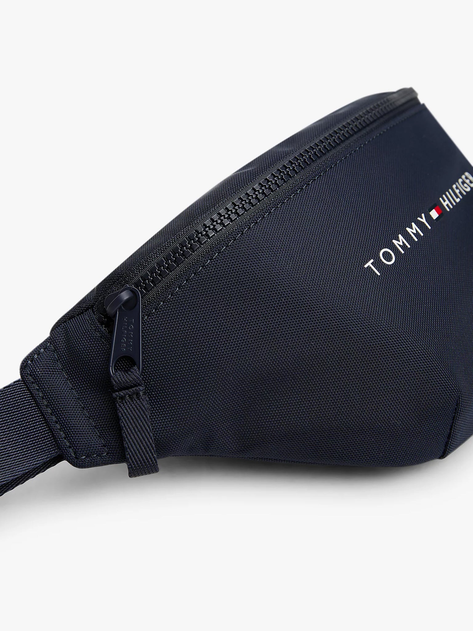Παιδικό τσαντάκι μέσης TH ESSENTIAL BUMBAG AU0AU01614DW6 | AU0AU01614DW6