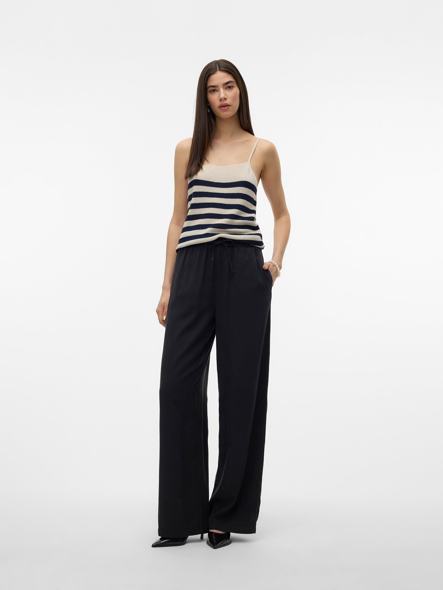 Γυναικεία παντελόνα φαρδύ VMBREE HW LONG LOOSE TENCEL PANTS 10304898 | 10304898