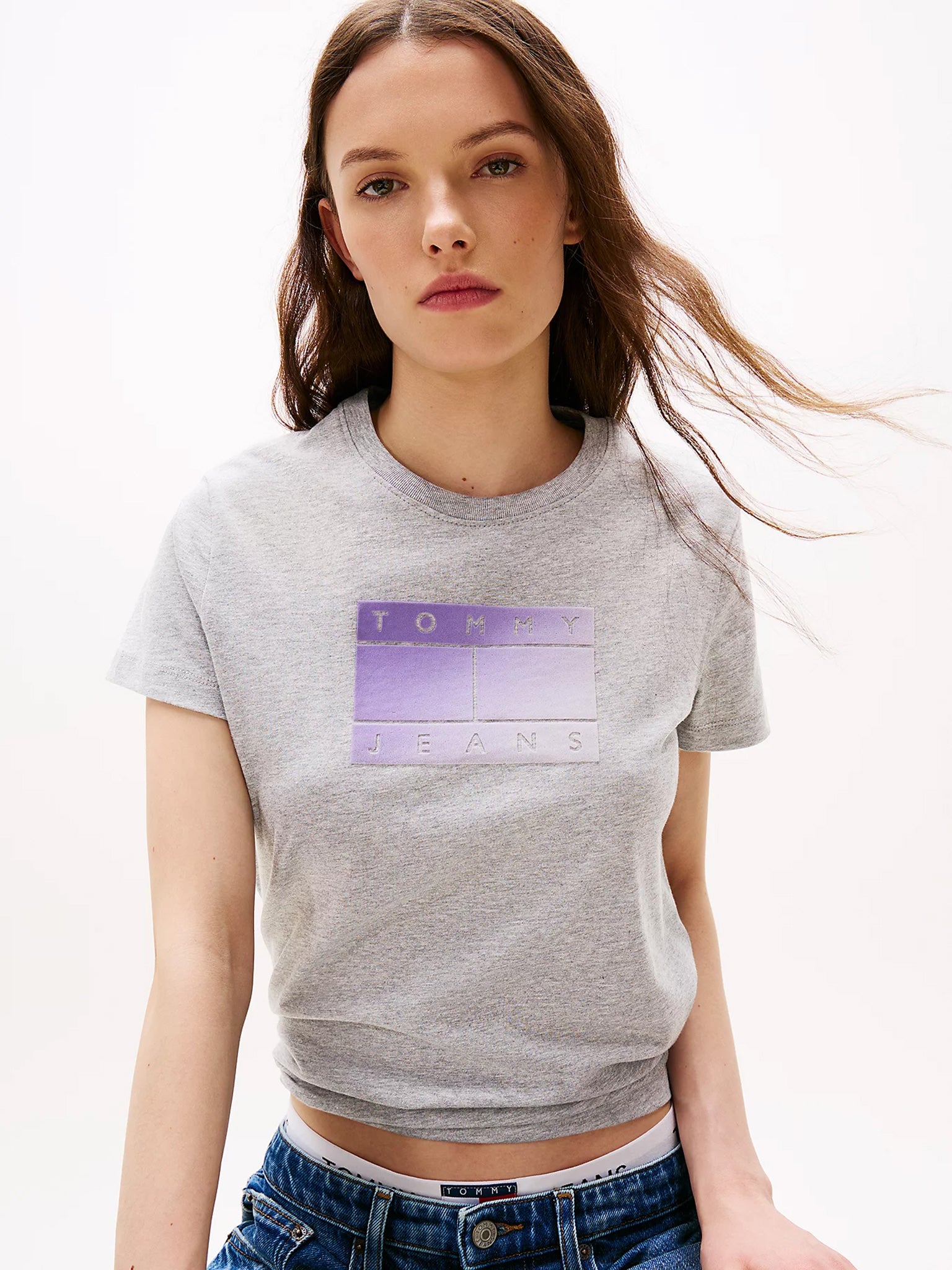 Γυναικείο t-shirt μελανζέ TJW REG GRADIENT FLAG SS DW0DW20905Q13 | DW0DW20905Q13