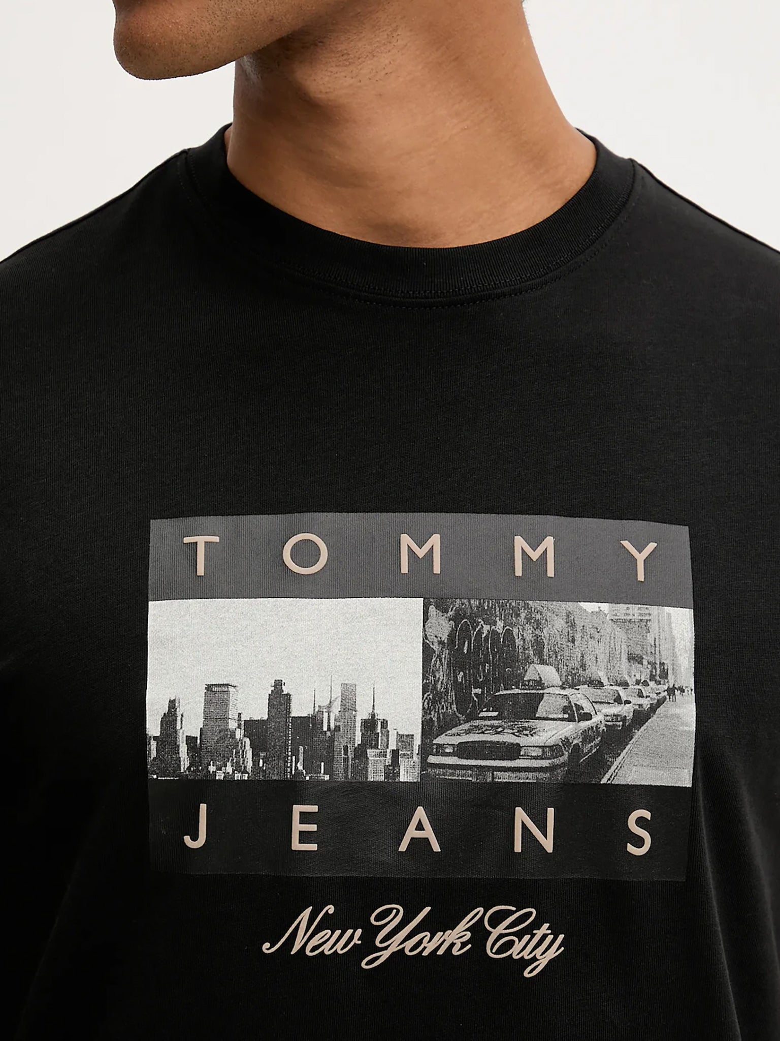 Ανδρικό t-shirt TJM REG PHOTO FLAG SS TEE DM0DM22464BDS | DM0DM22464BDS