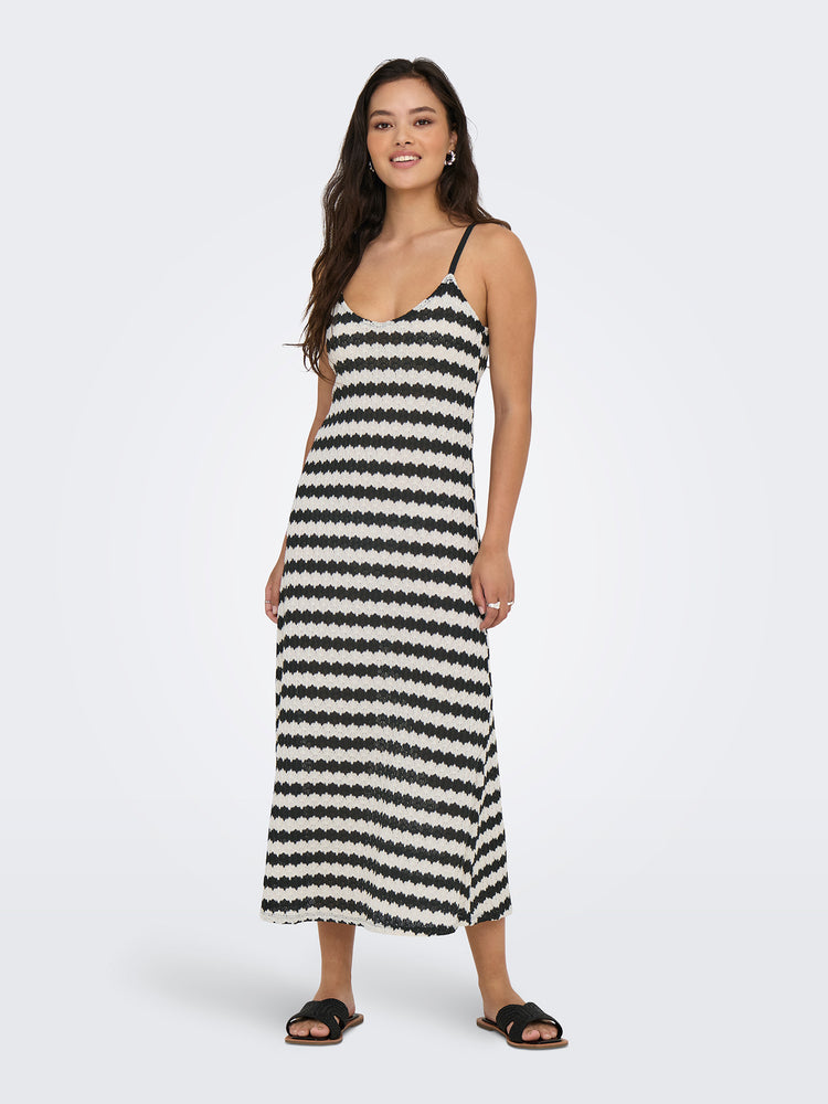 Γυναικείο φόρεμα πλεκτό ONLEVARA S/L STRIPE DRESS JRS NOOS 15357679 | 15357679