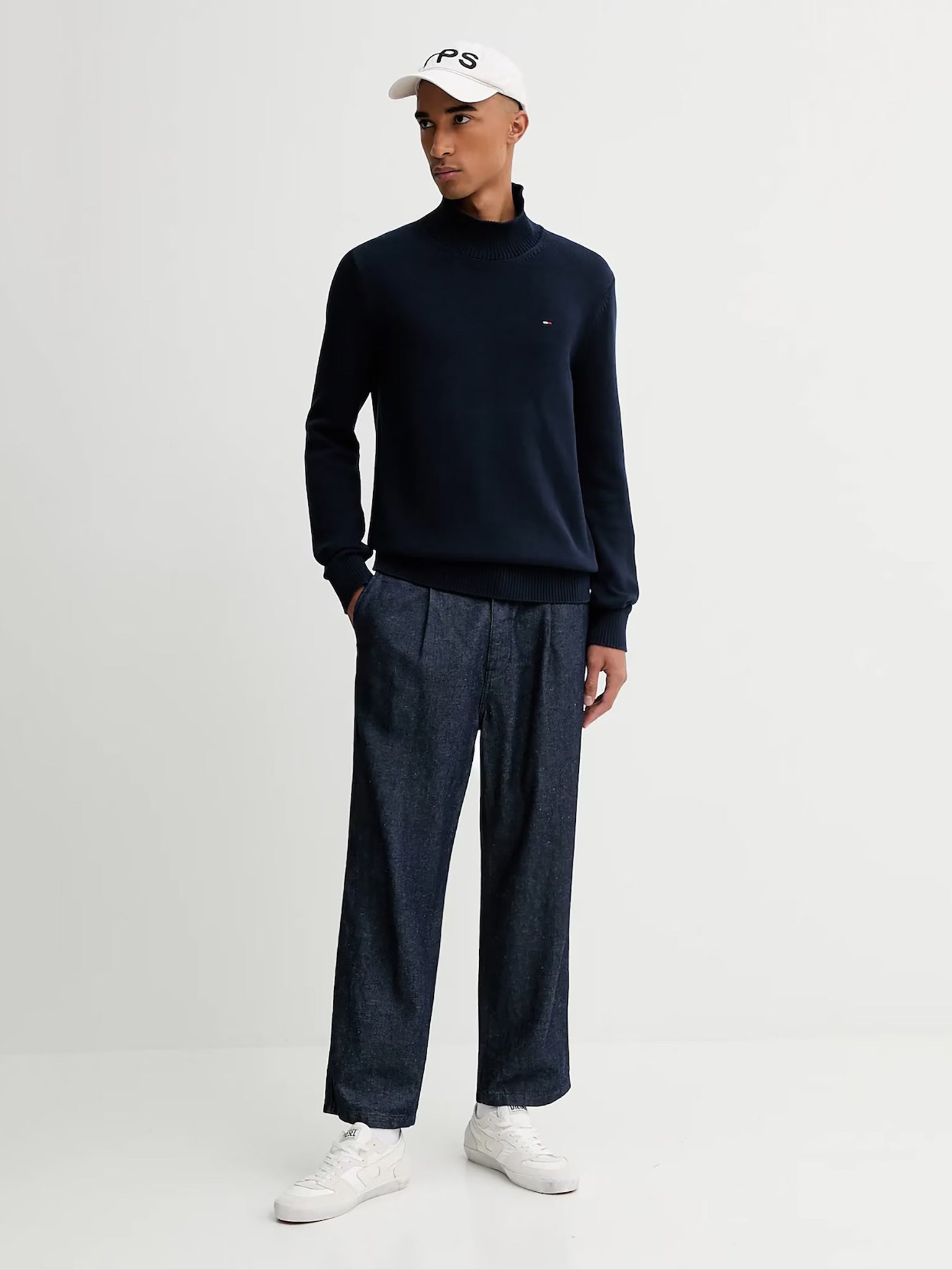 Ανδρική μπλούζα πλεκτή TJM SLIM ESS ROLL NCK SWEAT DM0DM22096C1G | DM0DM22096C1G
