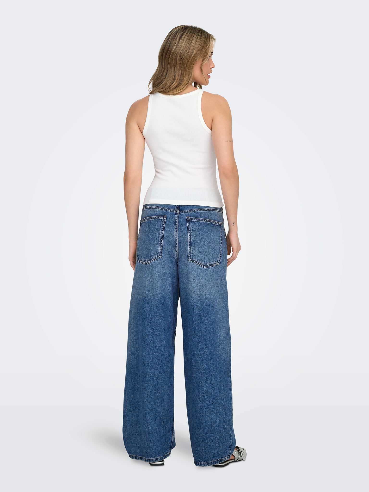 Γυναικεία μπλούζα με στρας | 15368917