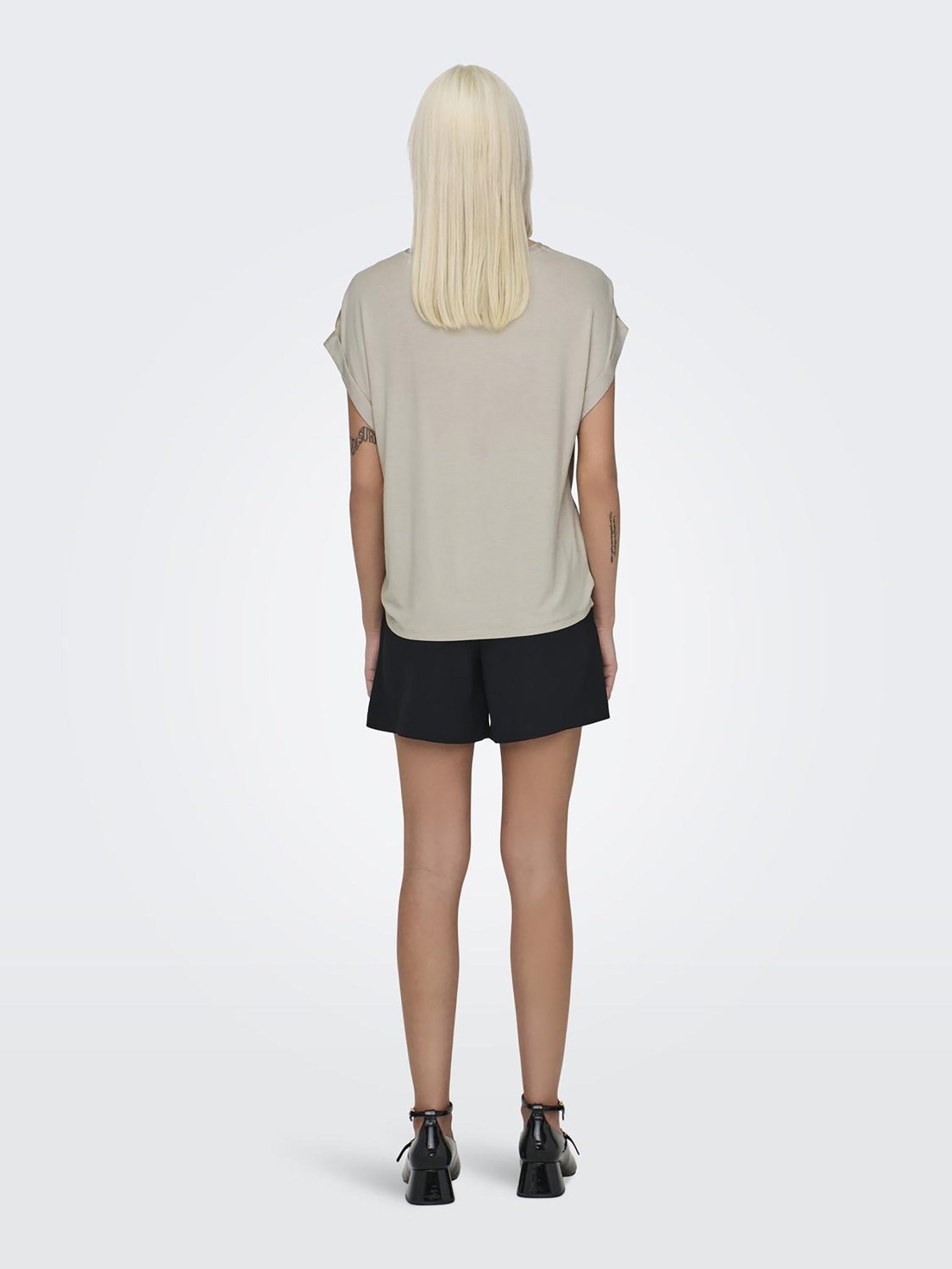 Γυναικεία μπλούζα ONLLIEKE S/S SATIN MIX TOP WVN NOOS  15303413 | 15303413